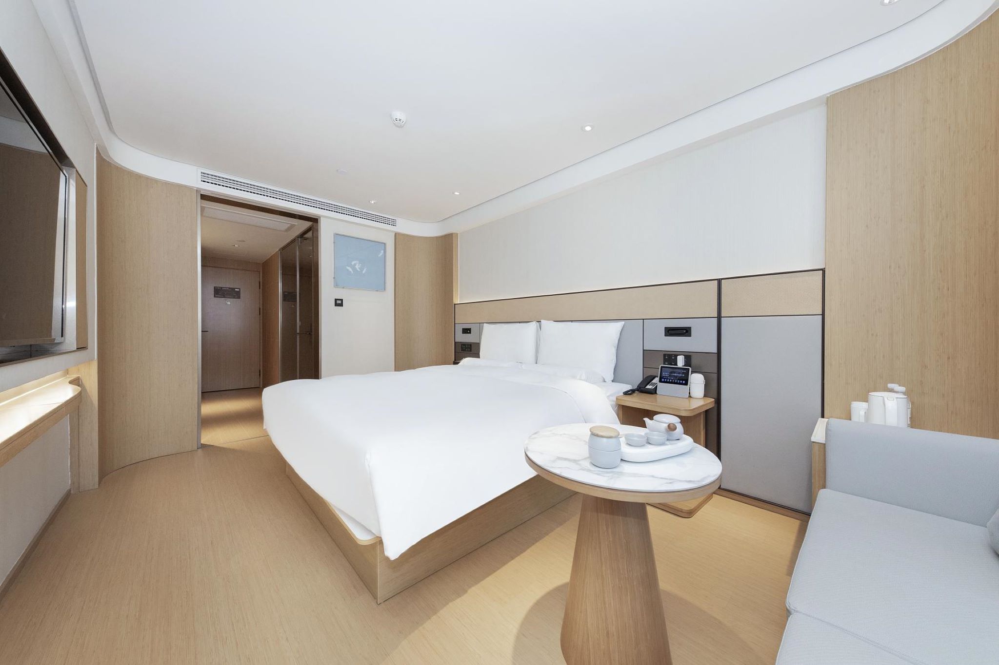 Double Deluxe Queen Bed