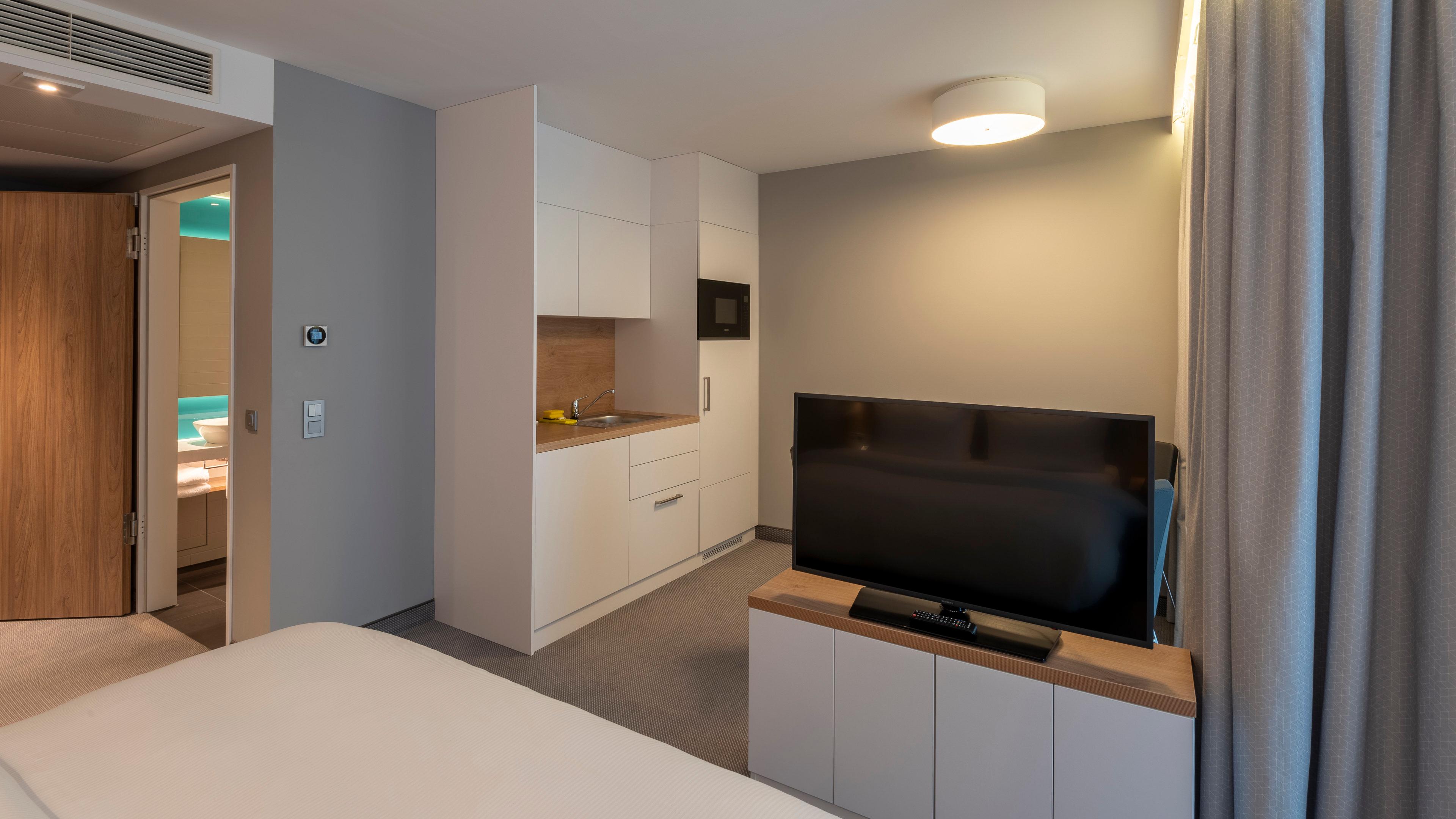 Suite Queen Size Bed