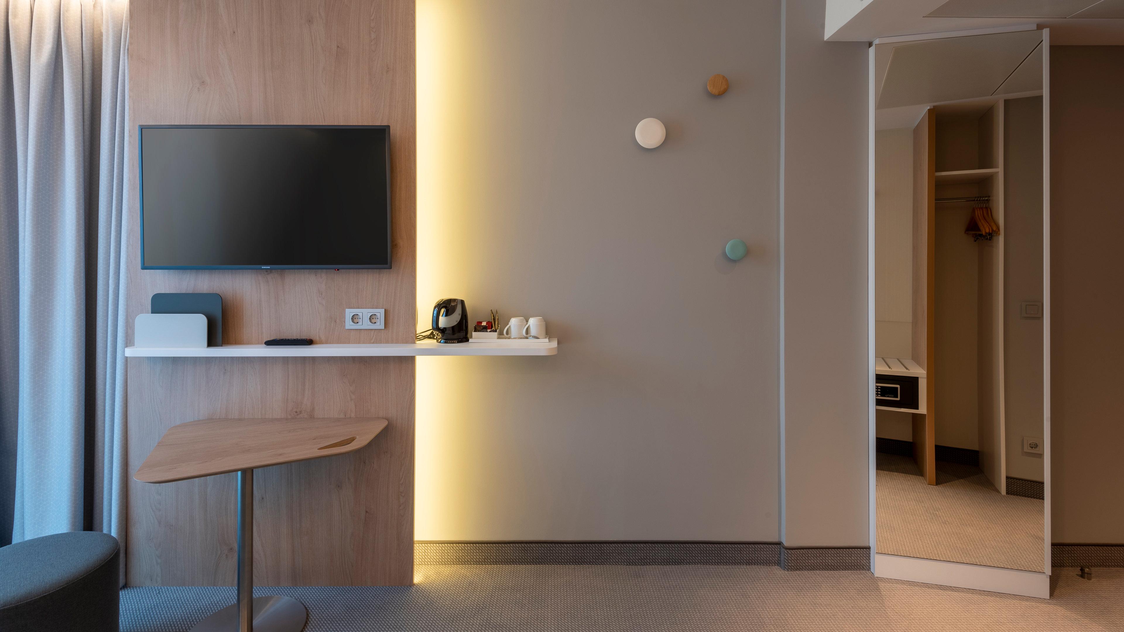 Suite Queen Size Bed