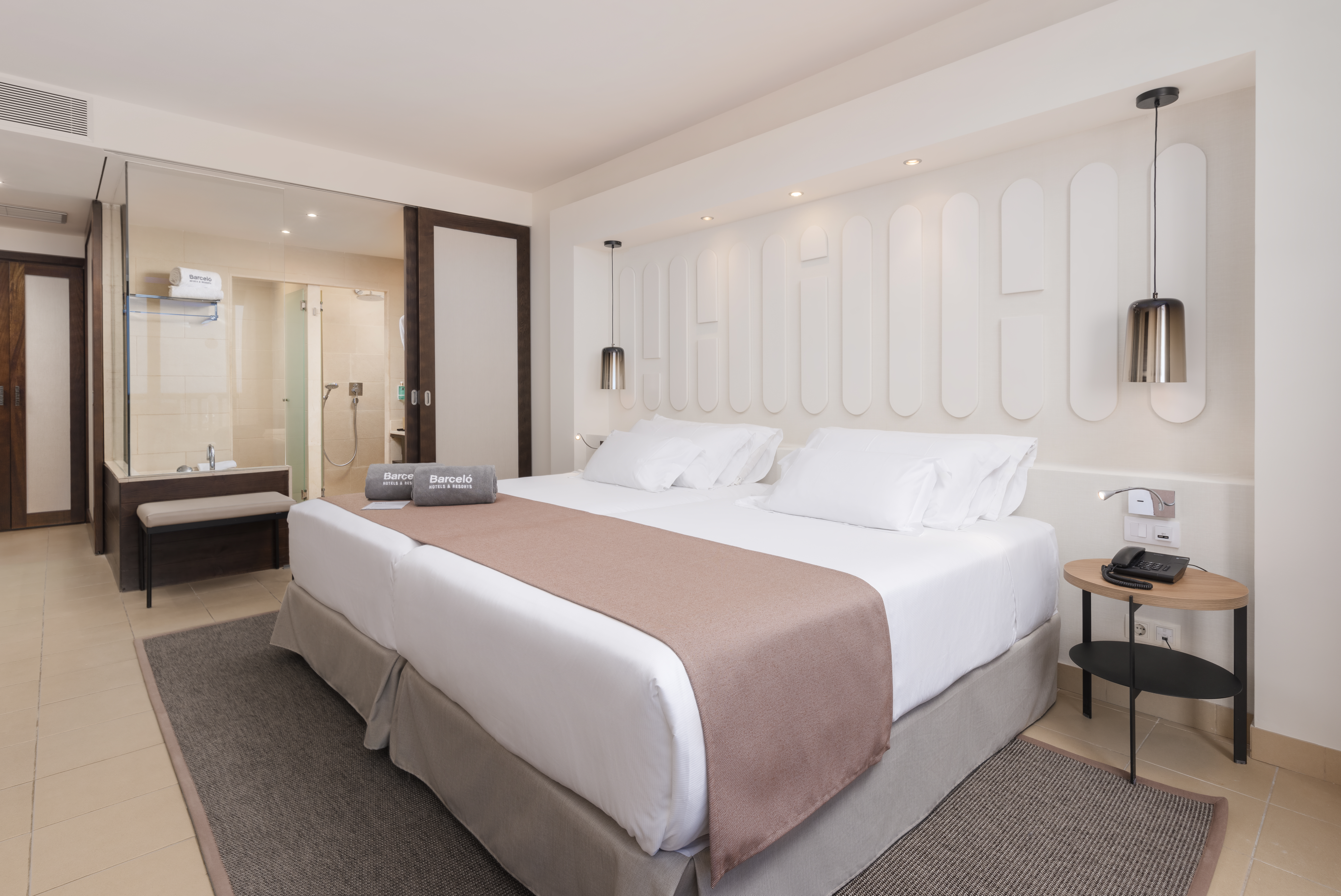 Double or Twin Deluxe Sea View