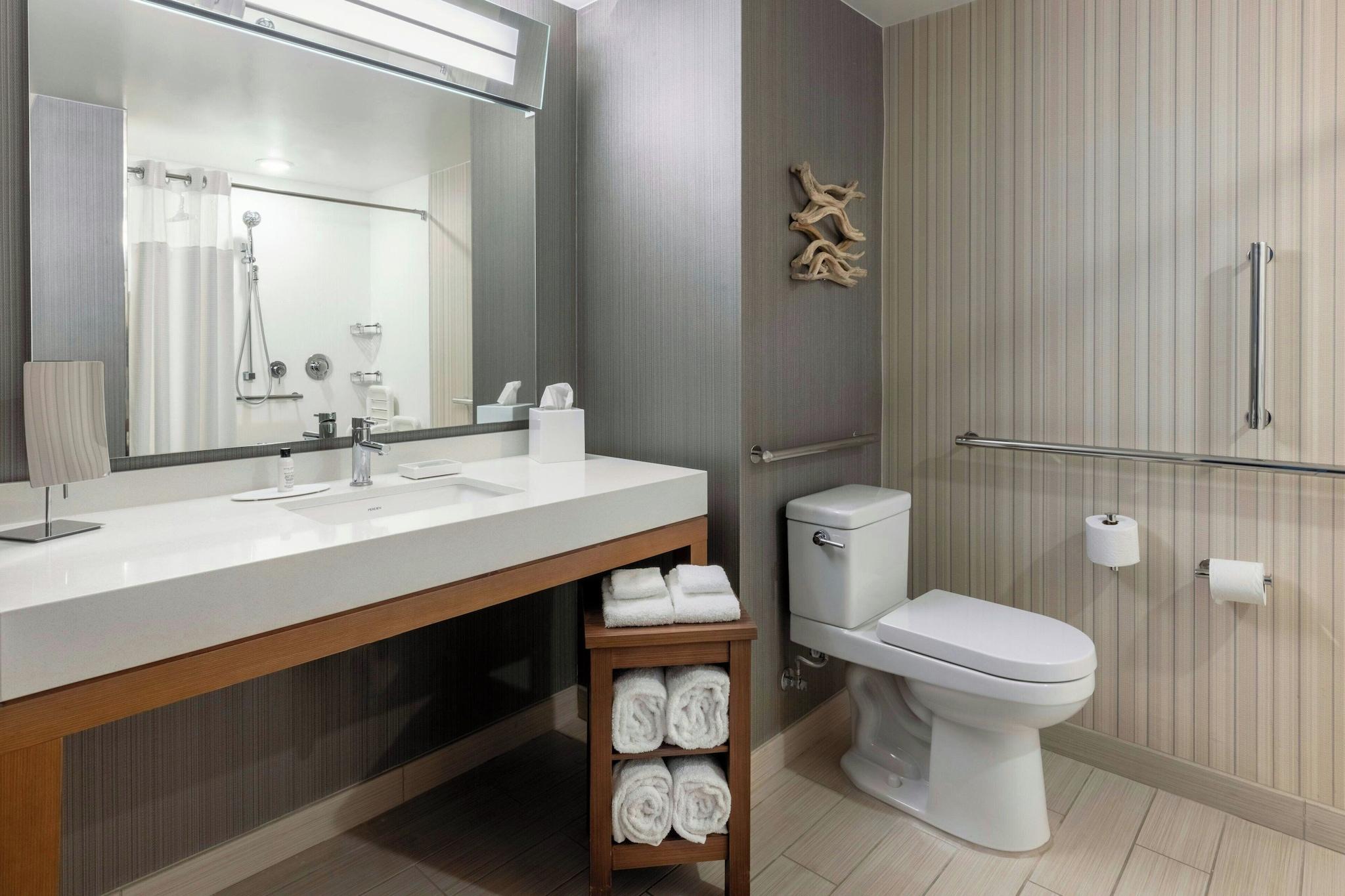 Quadruple Ocean View Two Queen Beds