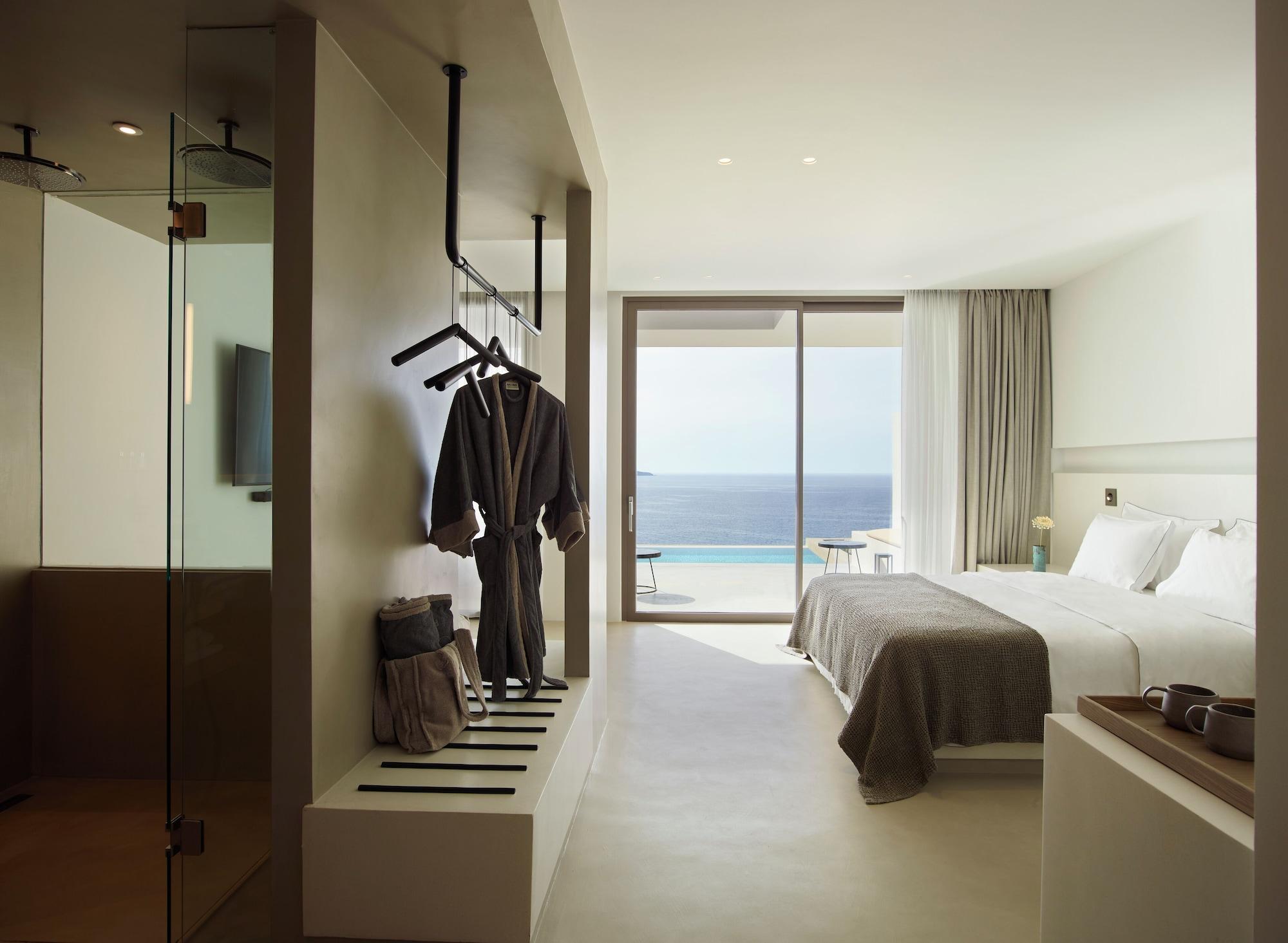 Suite Sea View with Private Pool