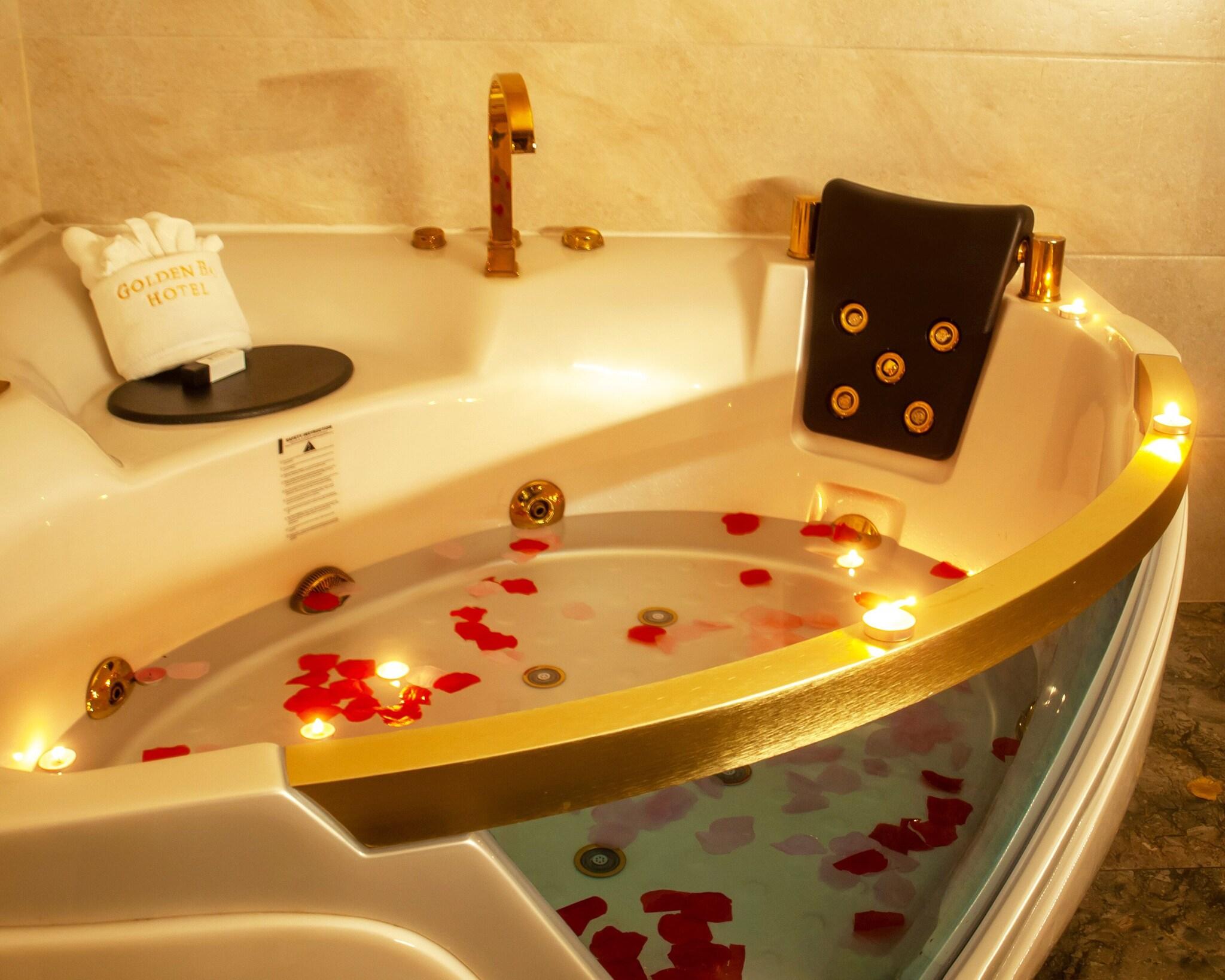 Double Deluxe with Jacuzzi