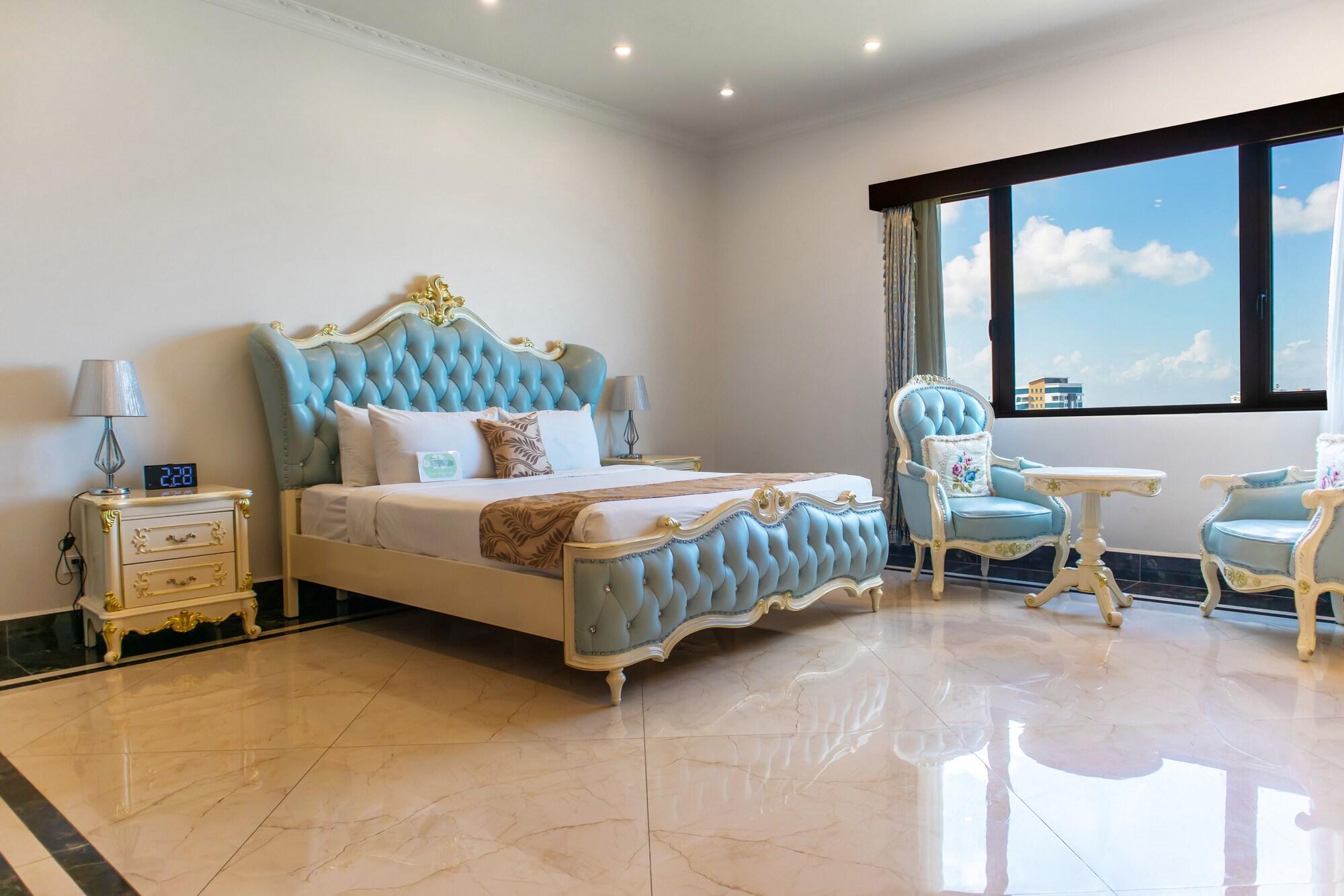 Suite King Bed with Jacuzzi