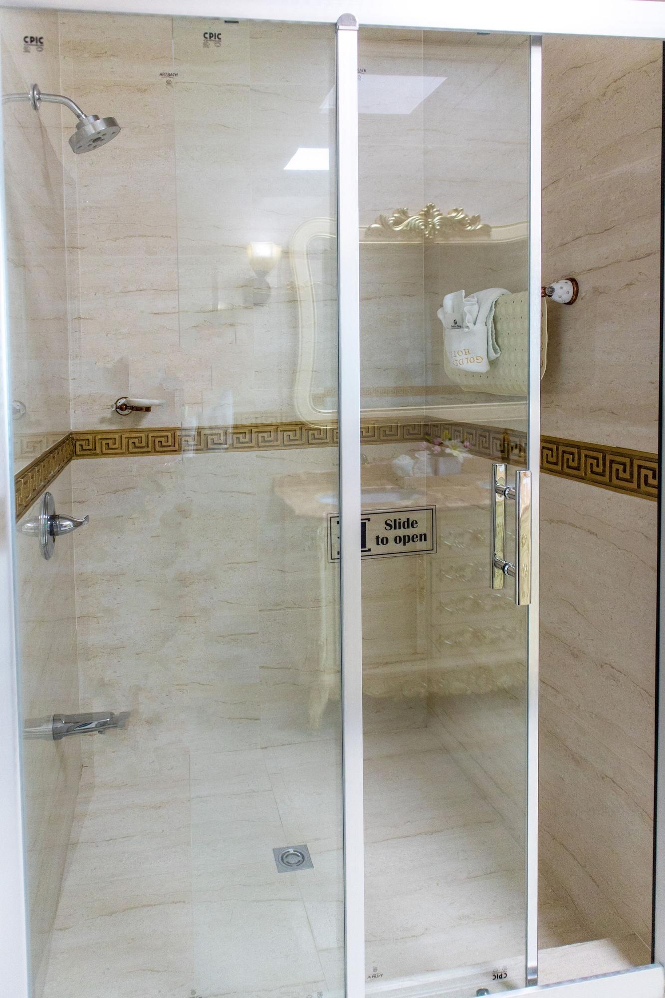 Suite King Bed with Jacuzzi