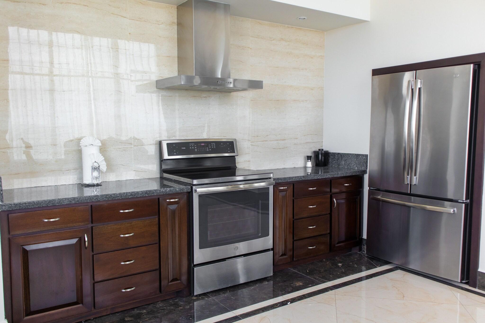 Suite King Bed with Jacuzzi