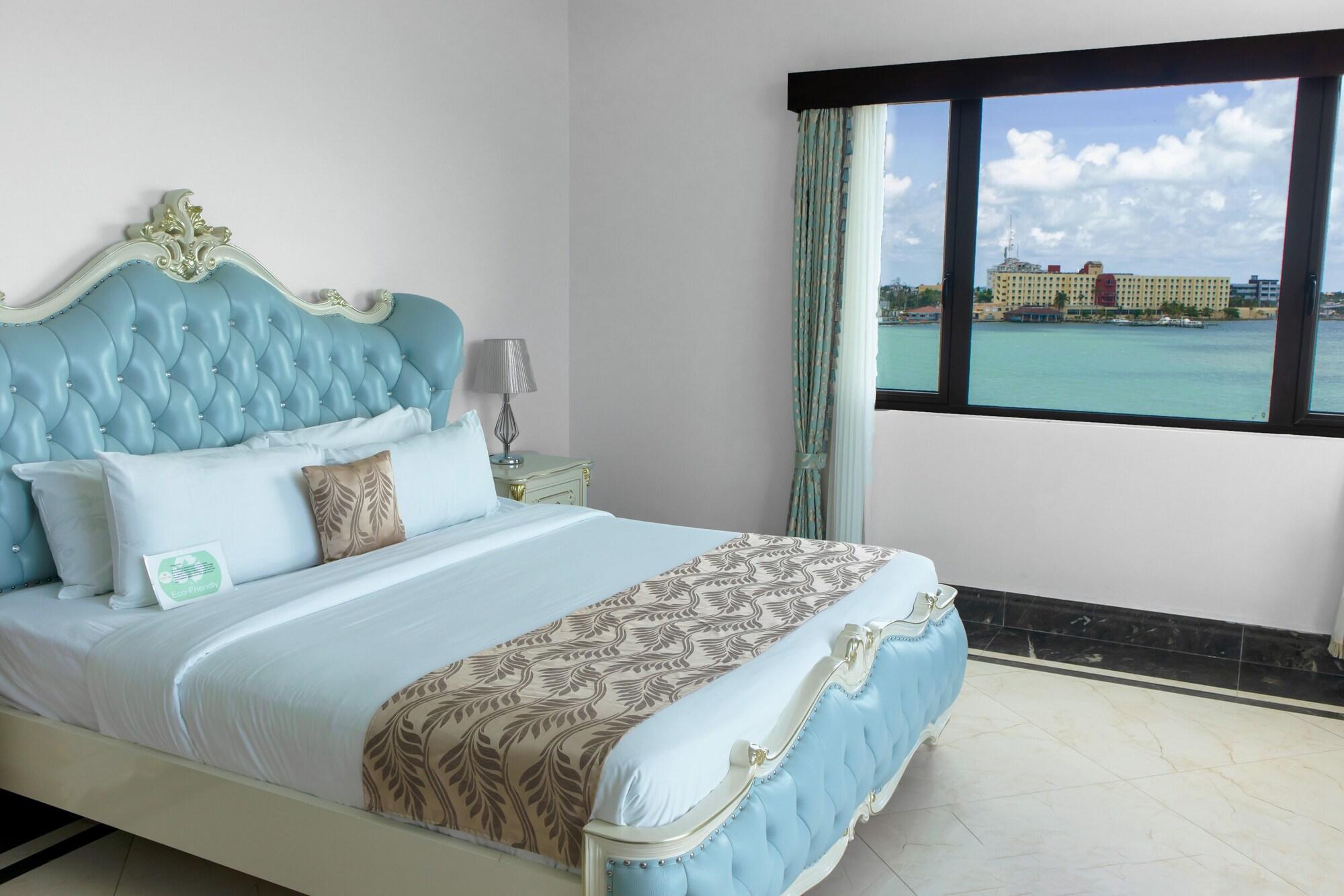 Suite King Bed with Jacuzzi