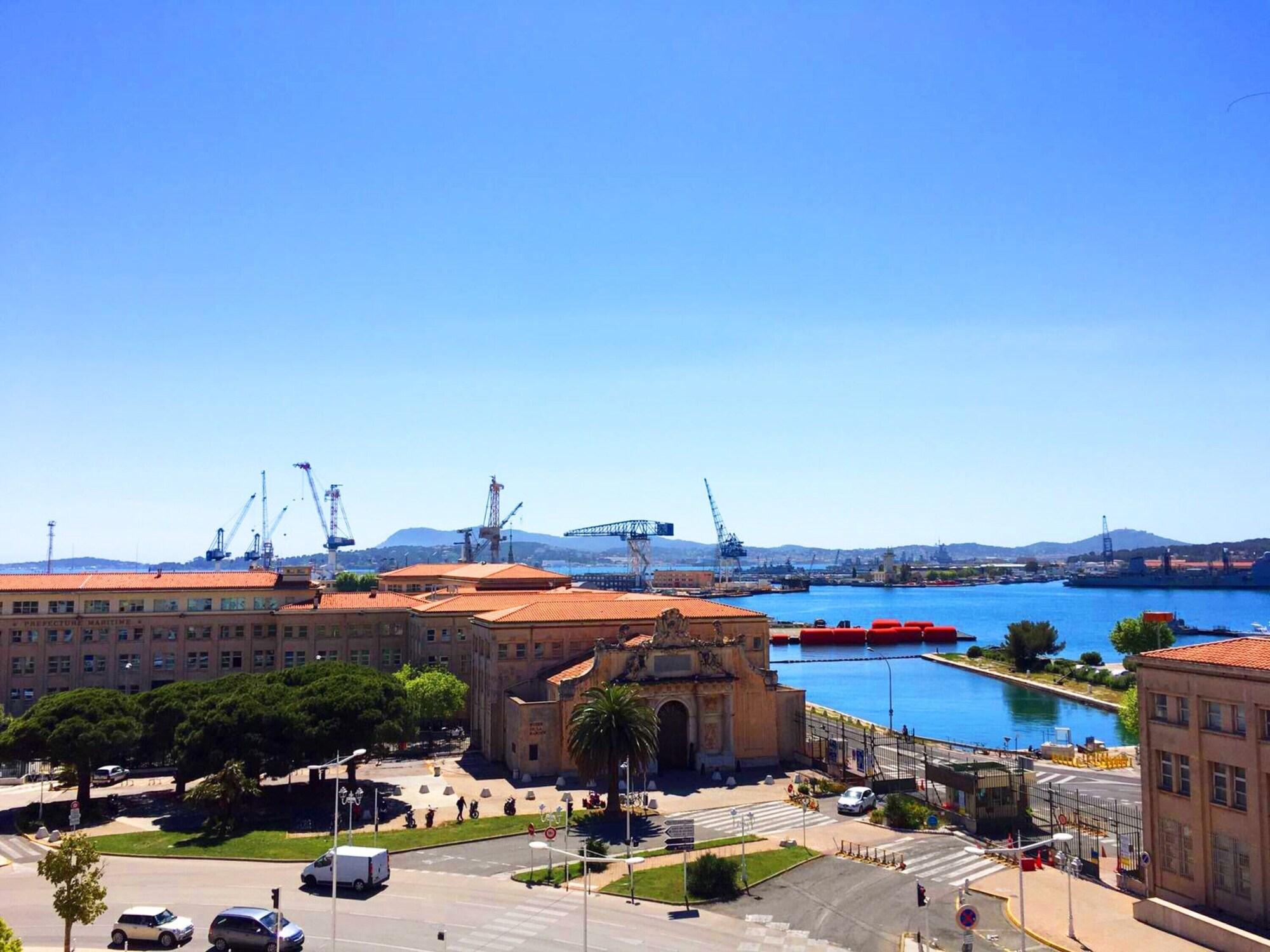 Quadruple Capacity 4