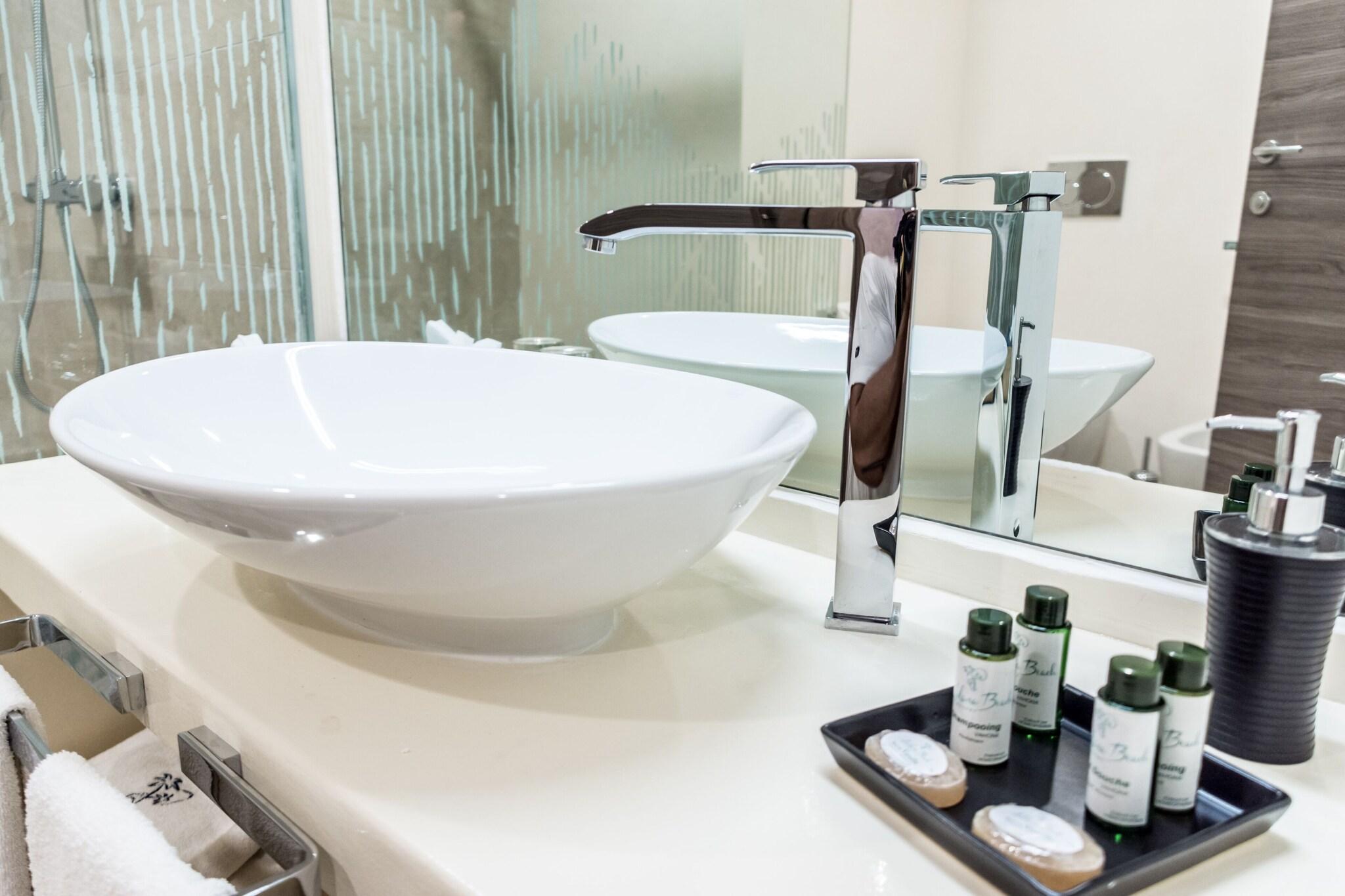 Triple Classic King Bed