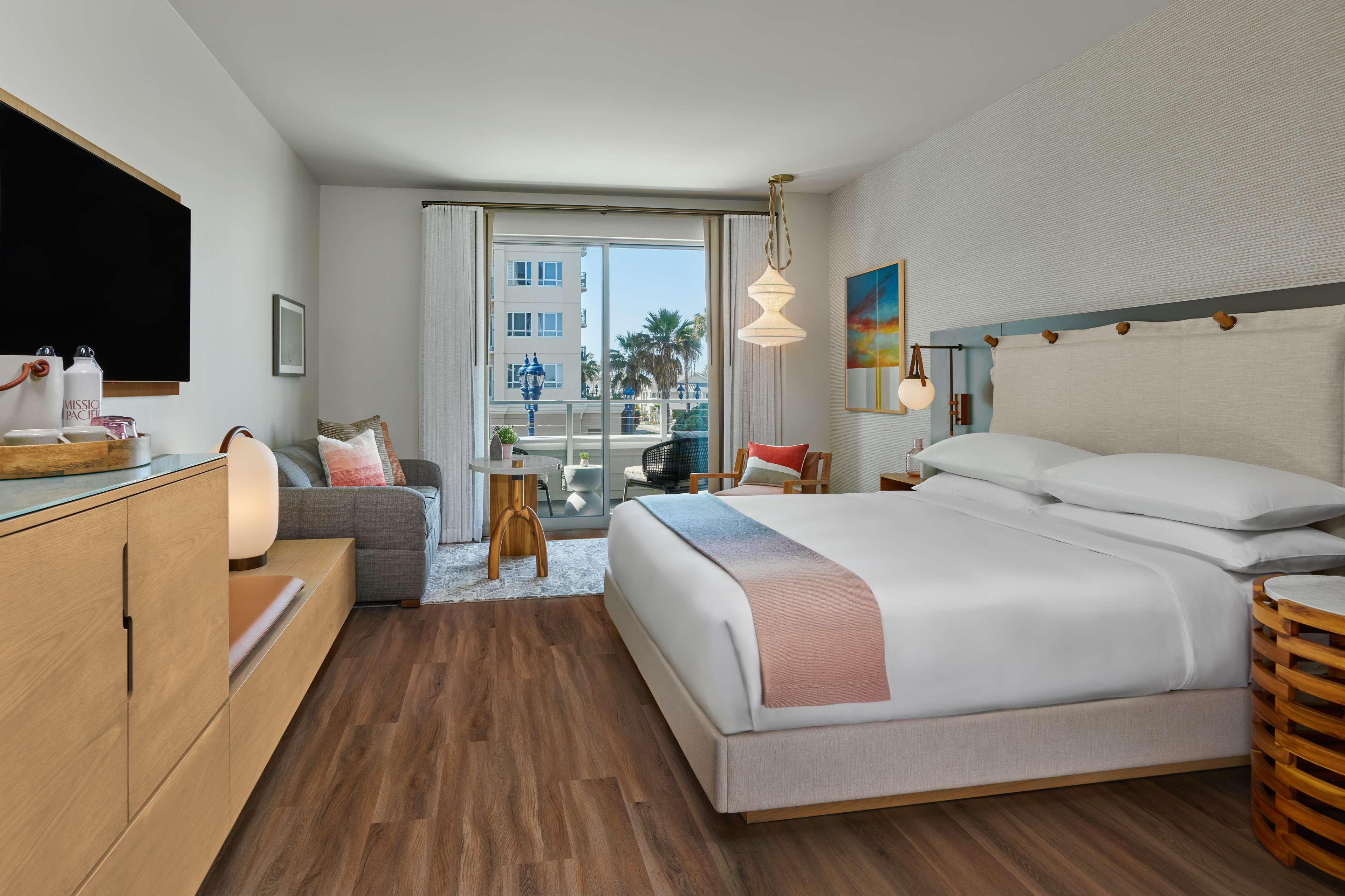 Double Ocean View King Bed