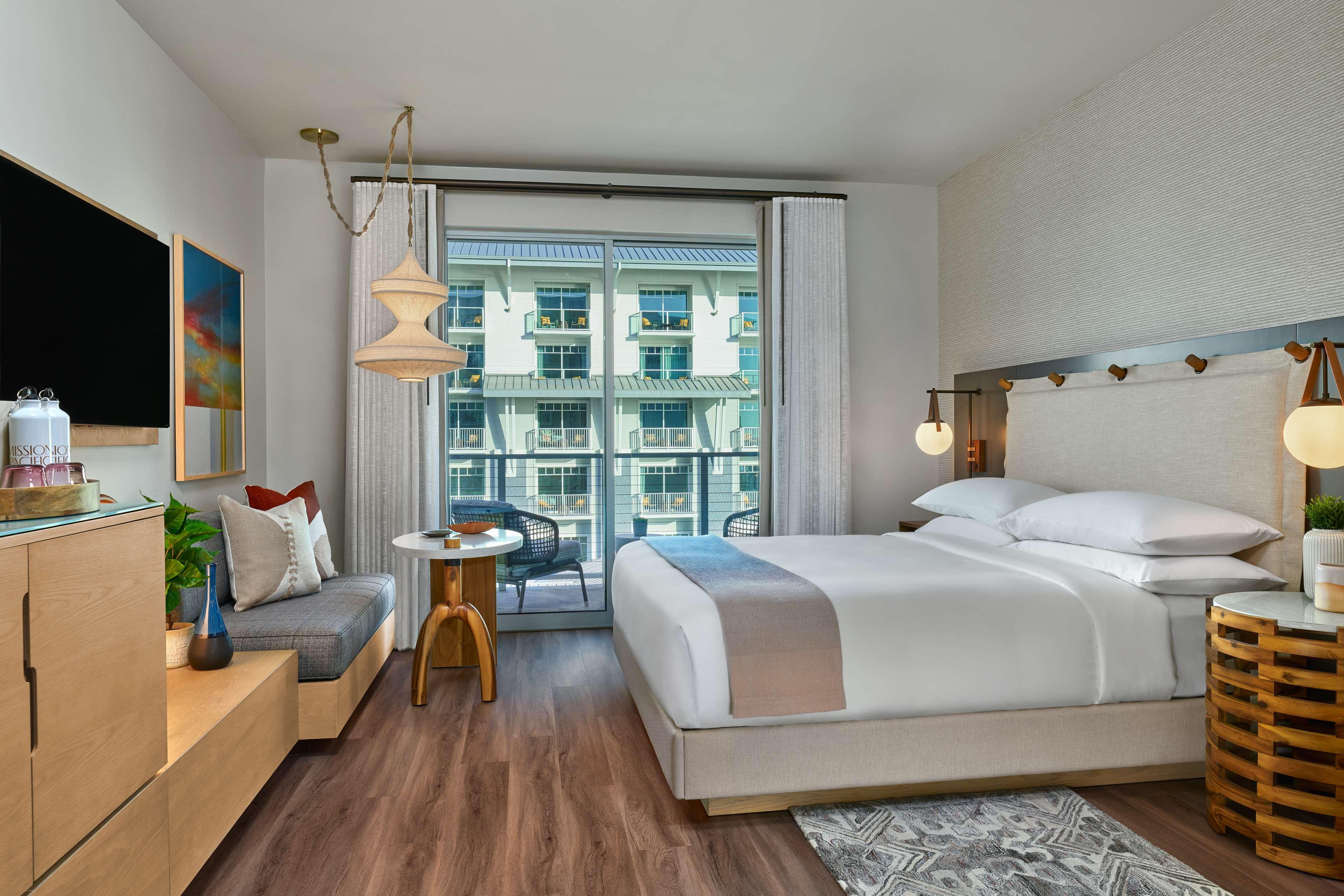 Double Ocean View King Bed