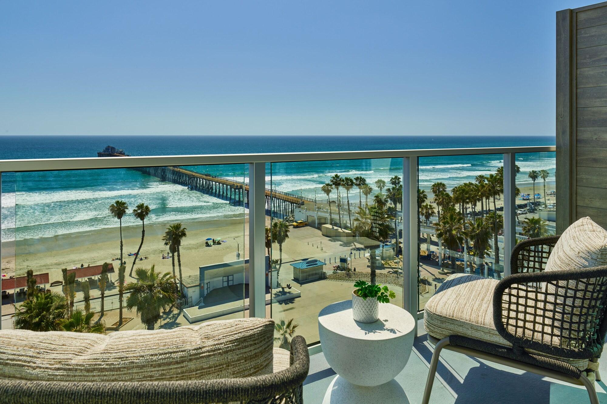 Double Ocean Front King Bed