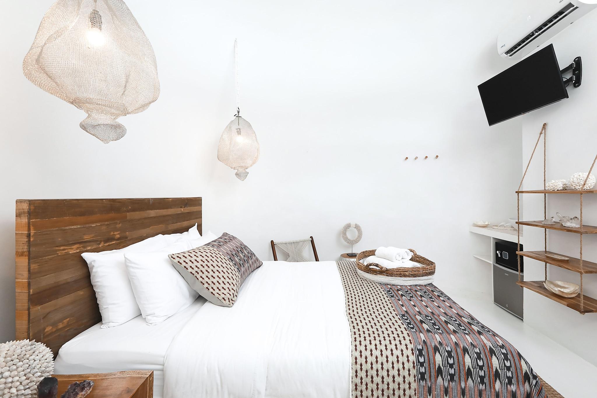 Double Premium Queen Bed