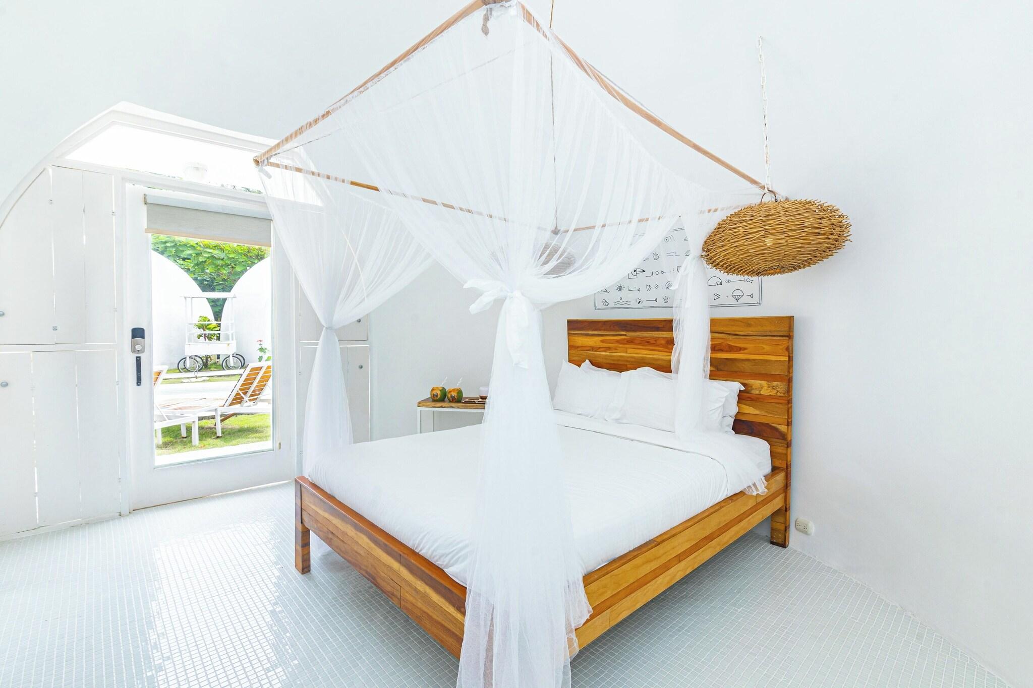 Double Premium Queen Bed