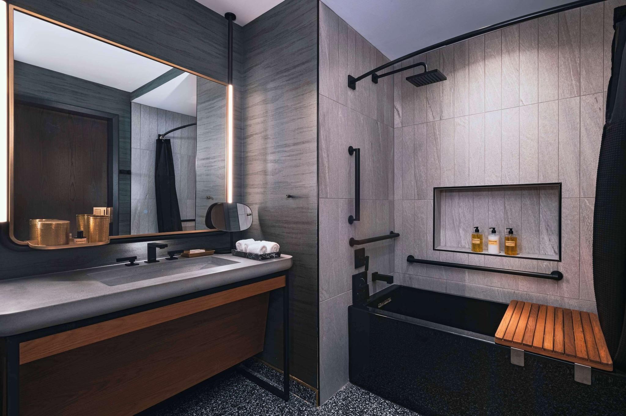 Room Accessible-two Queen Beds