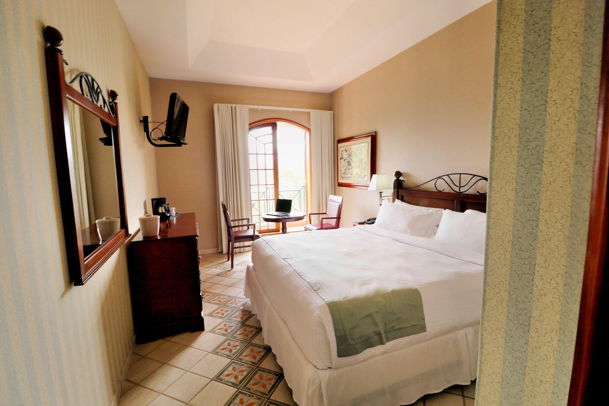 Studio King Size Bed