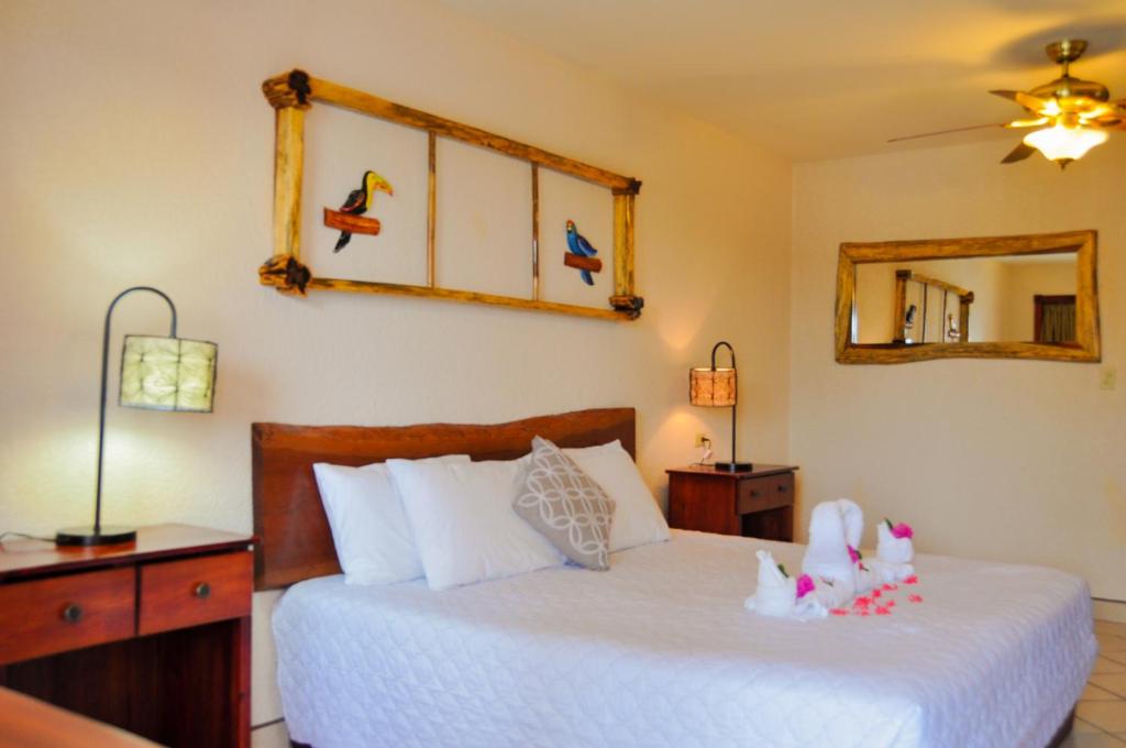 Double Deluxe King Bed