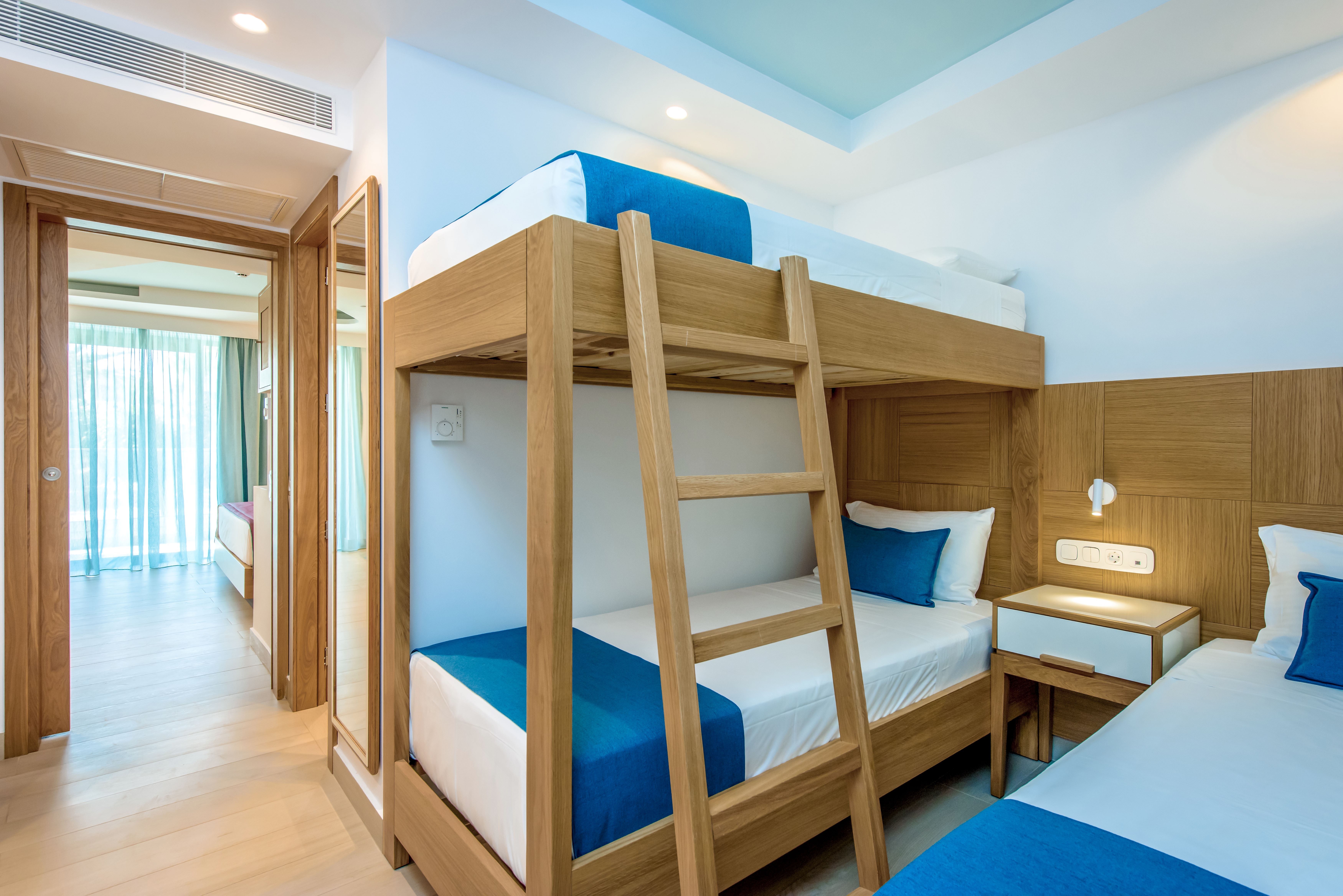 Family Room Land View