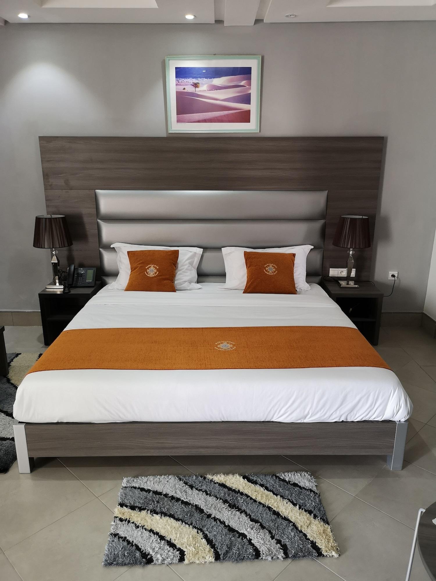 Double Queen Size Bed