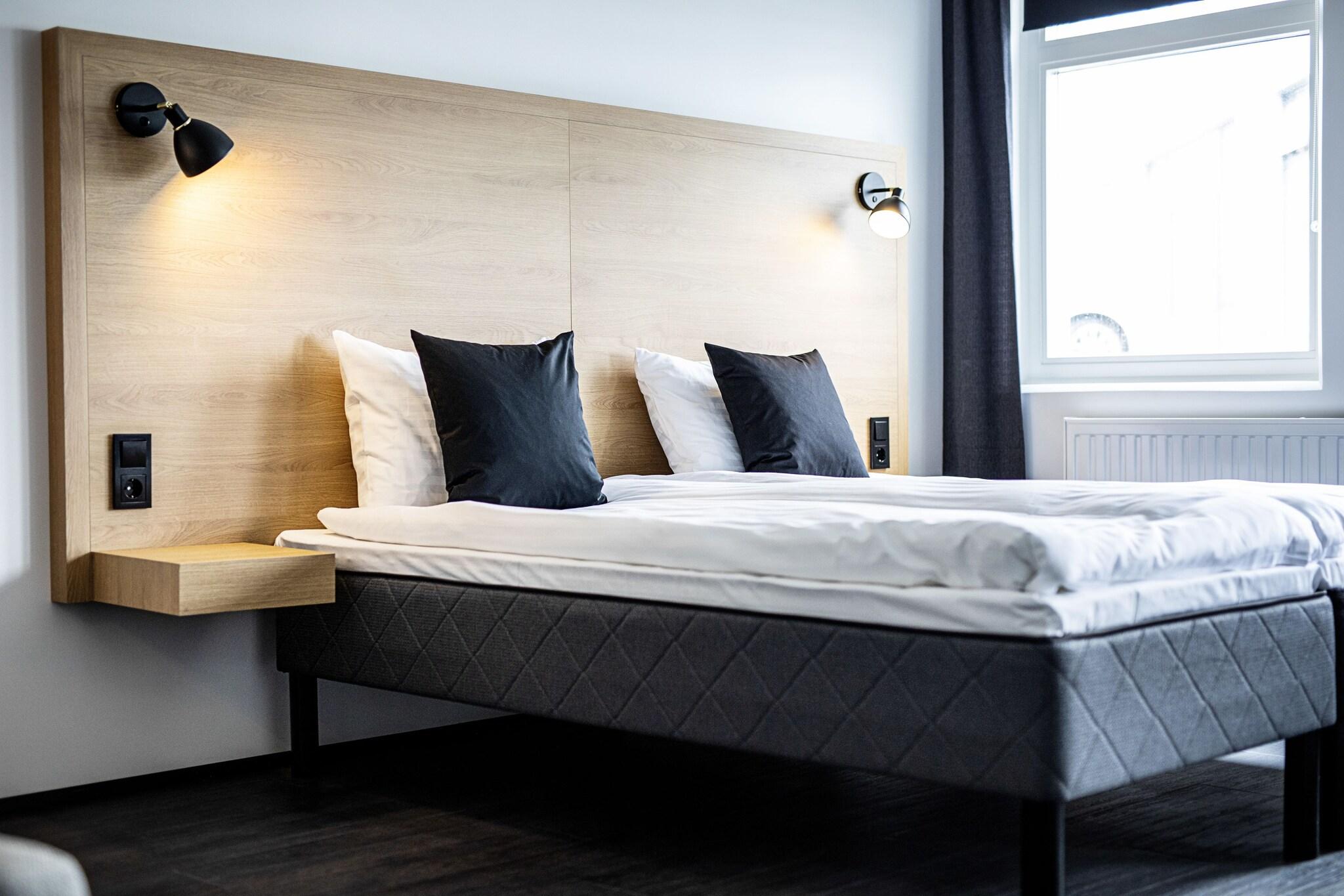 Double Queen Size Bed