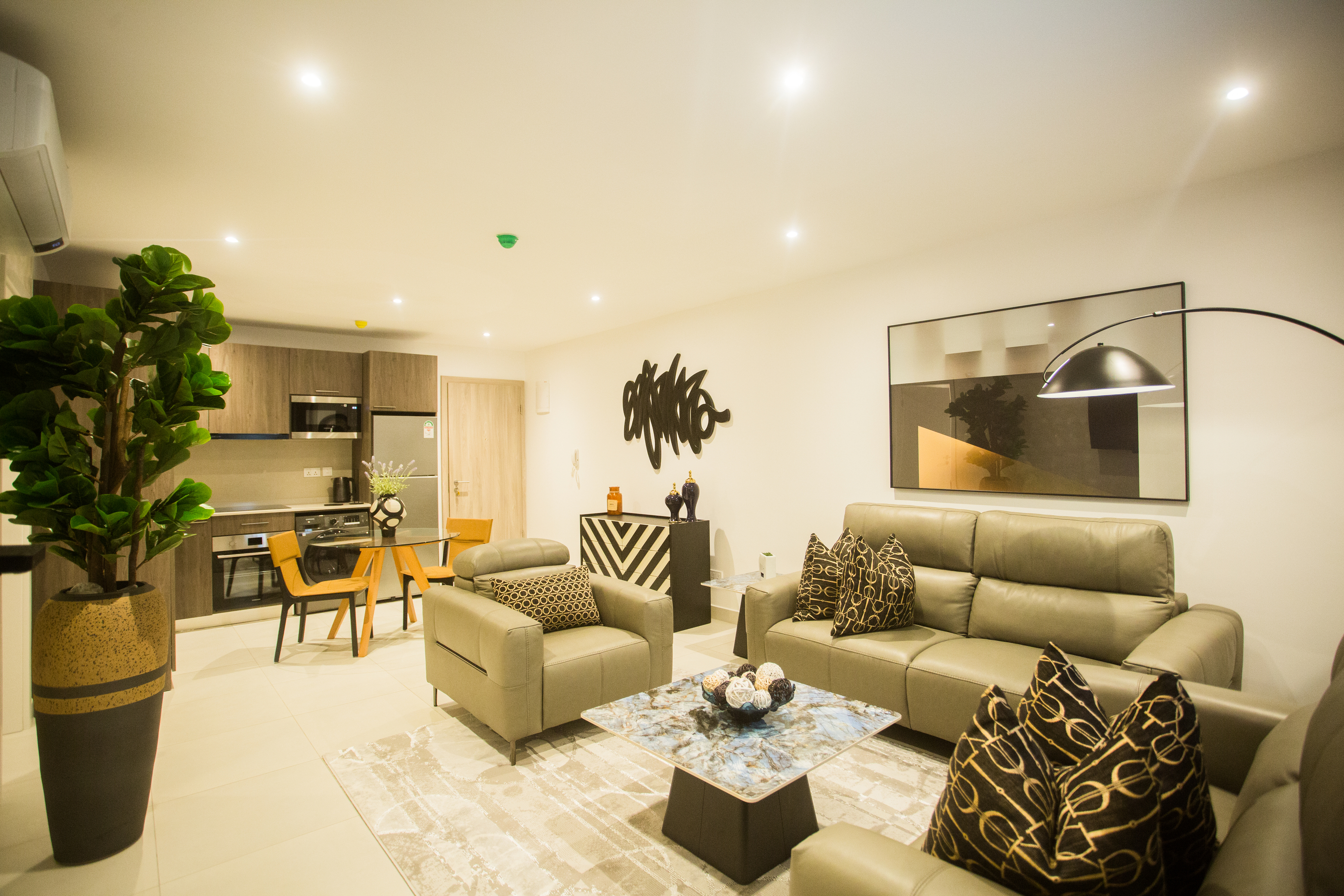 Family Room Deluxe Two Bedroom