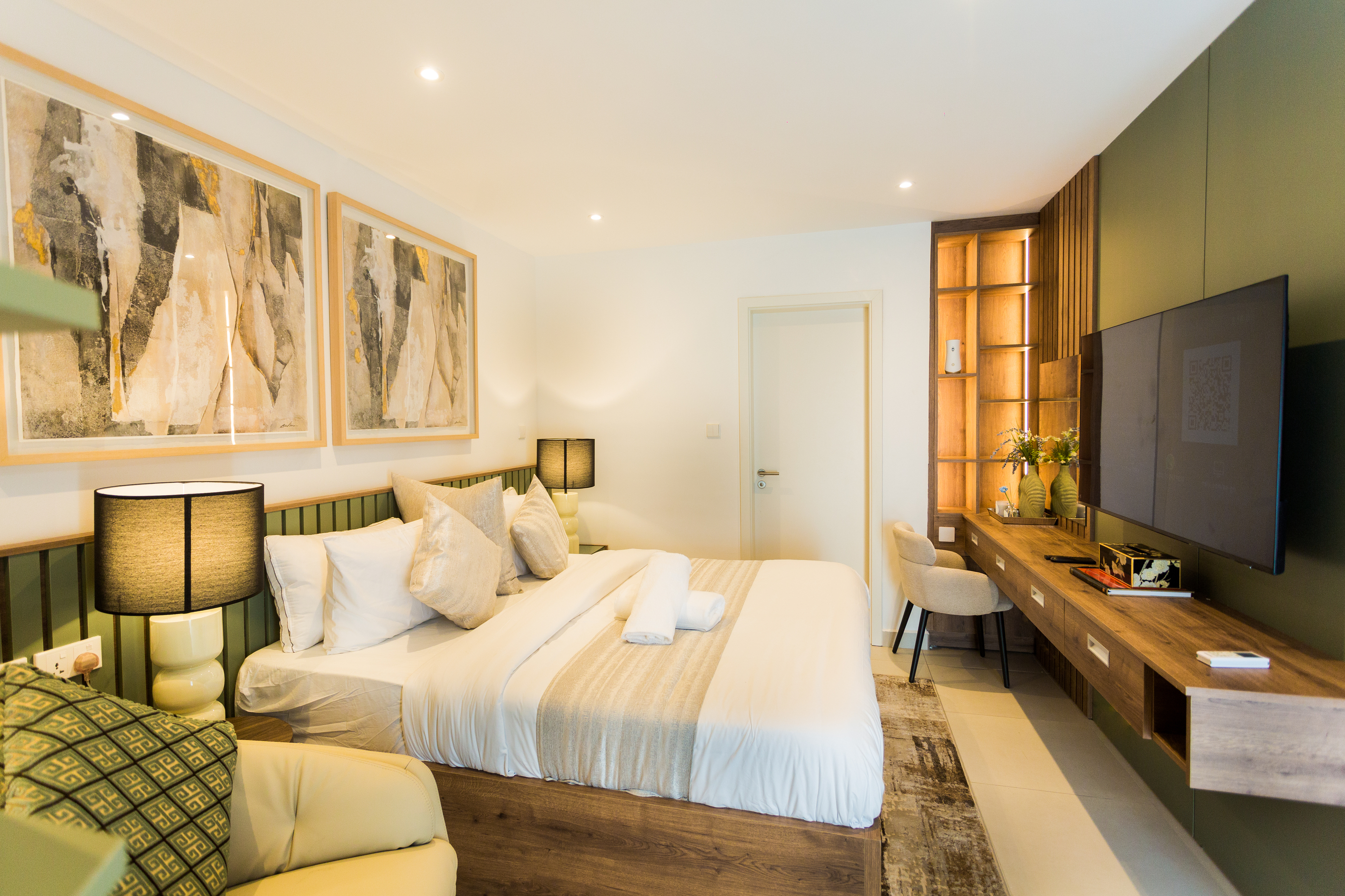 Apartment Executive