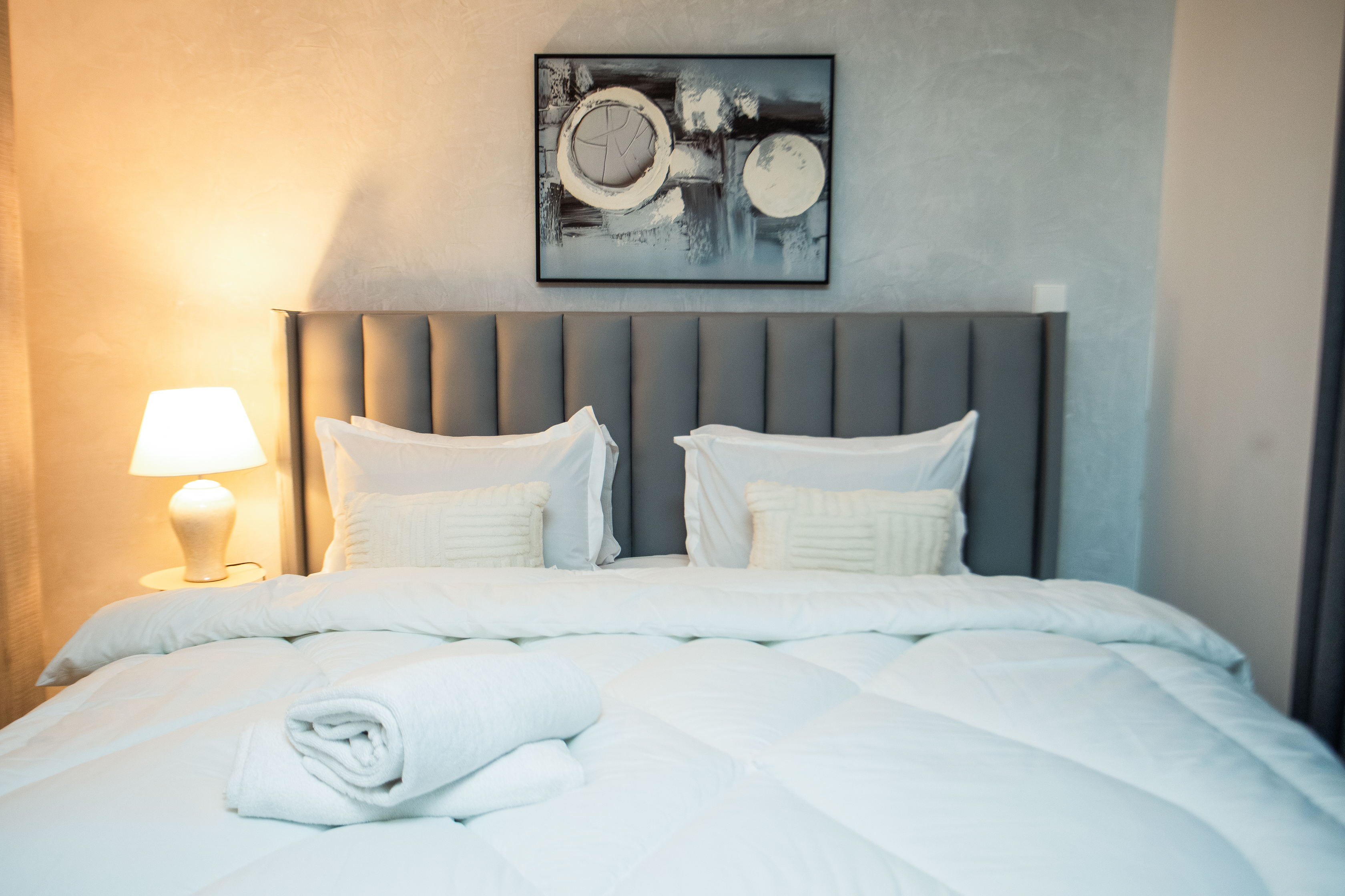 Studio Deluxe Queen Bed