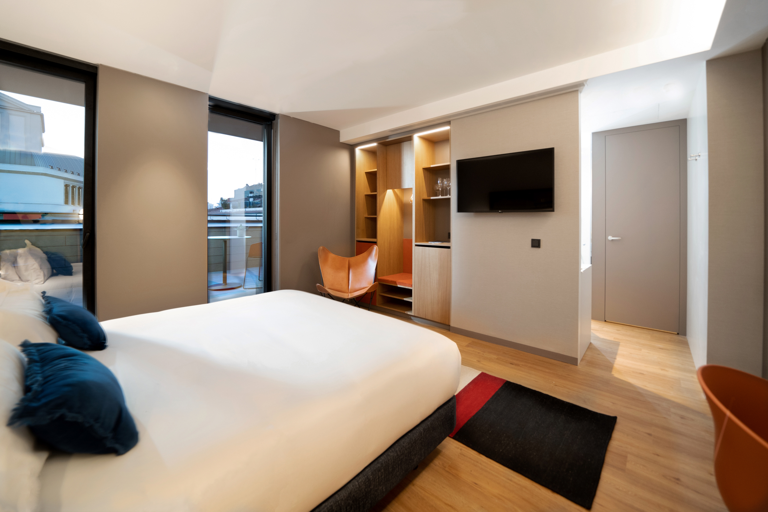 Double or Twin Deluxe with Terrace