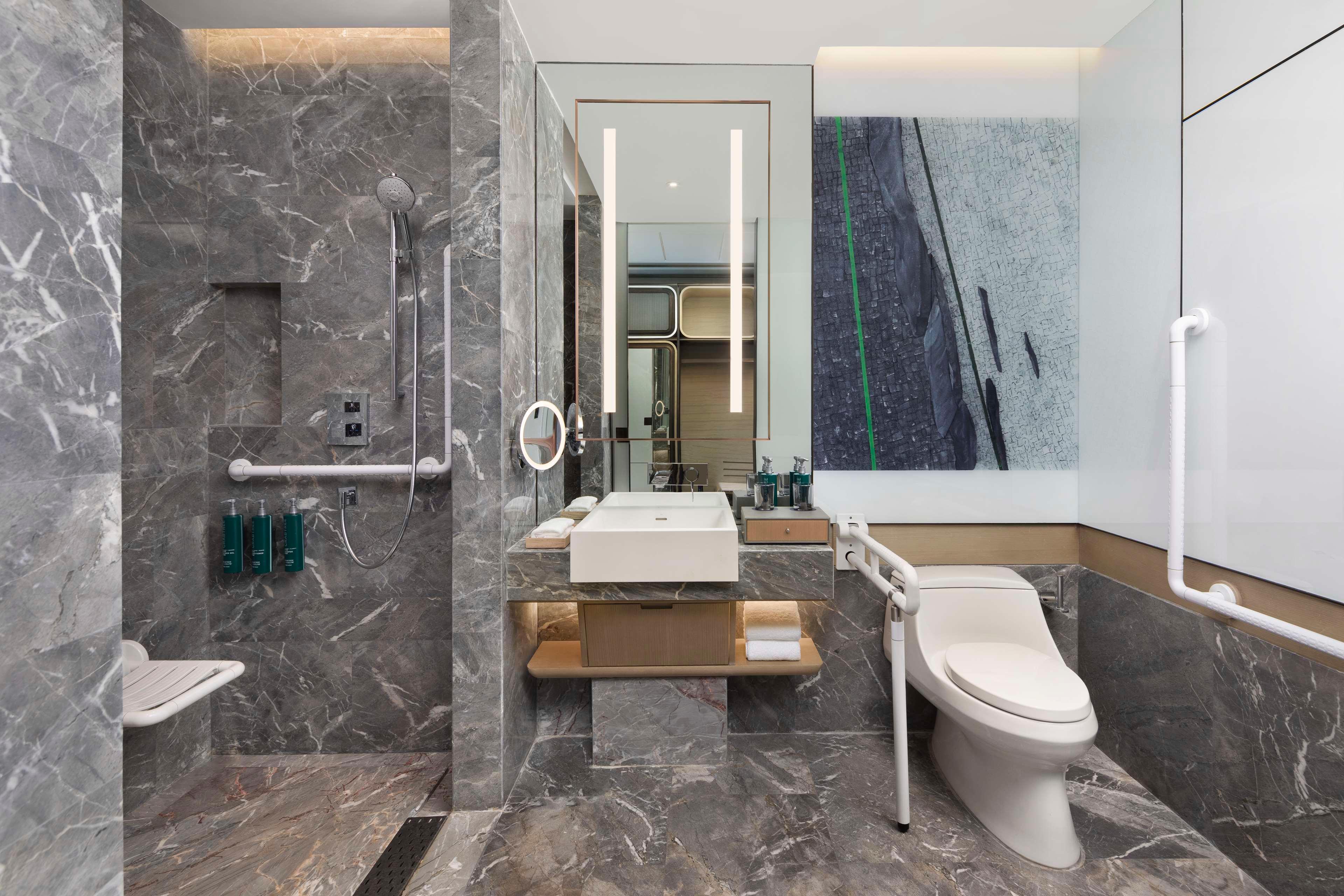 Double Accessible King Size Bed