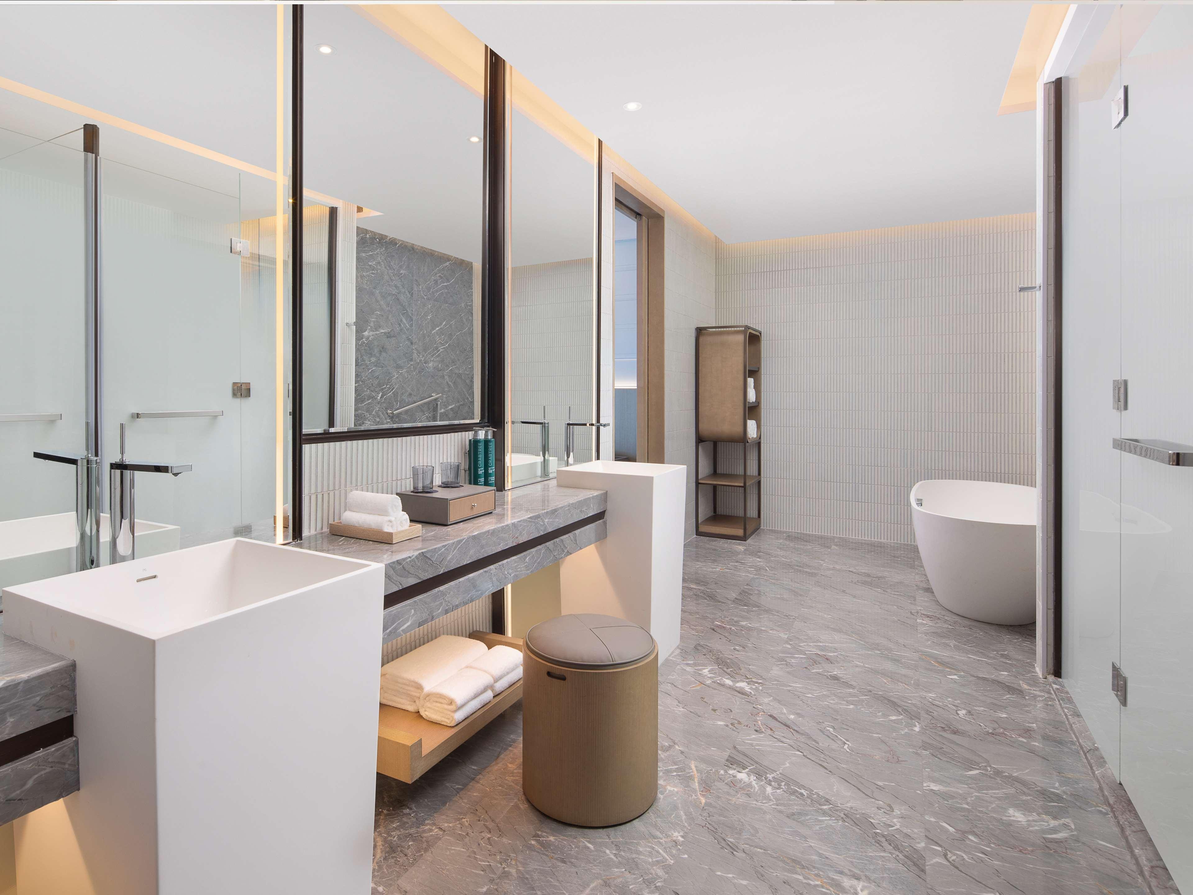 Suite Premier King Bed