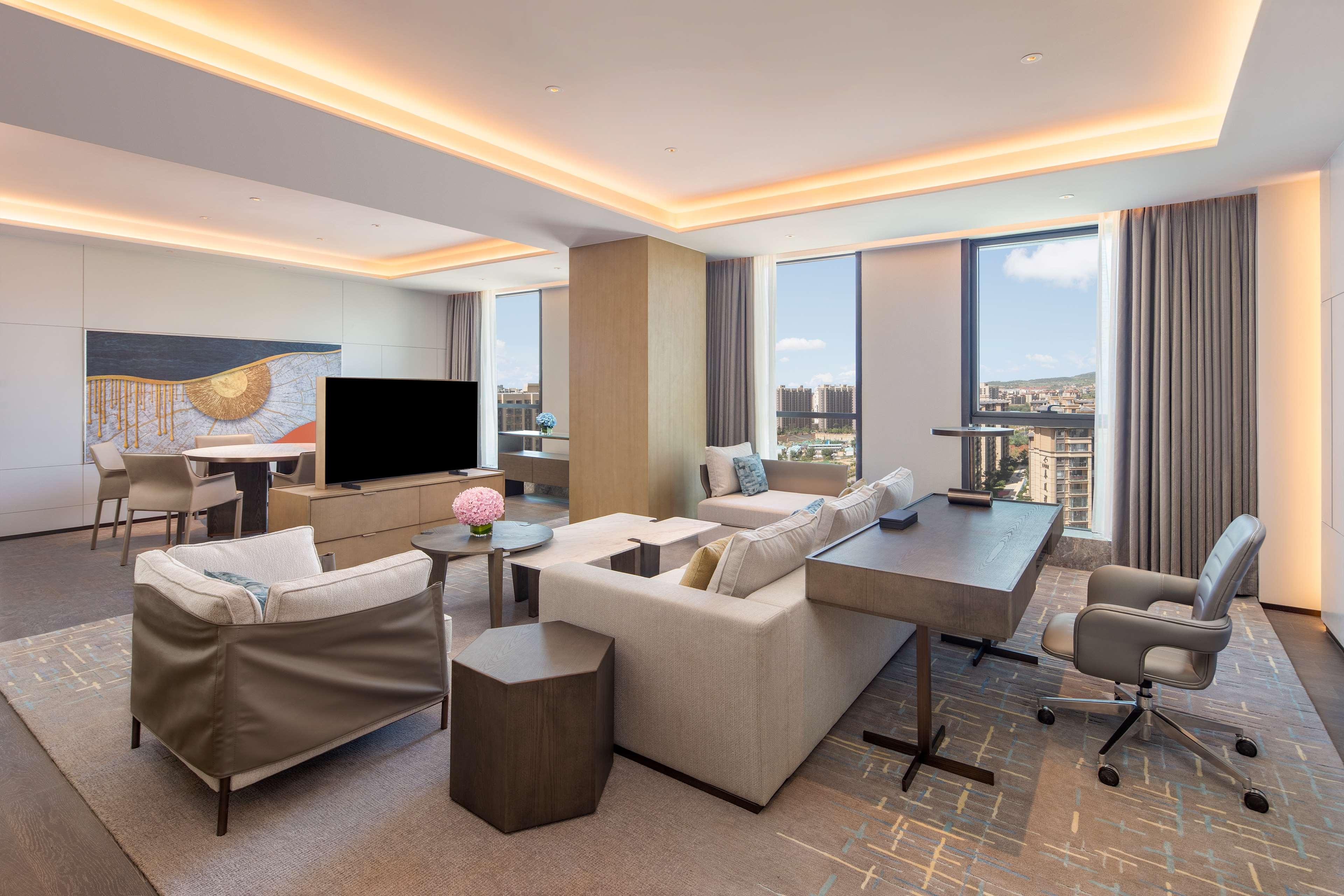 Suite Premier King Bed