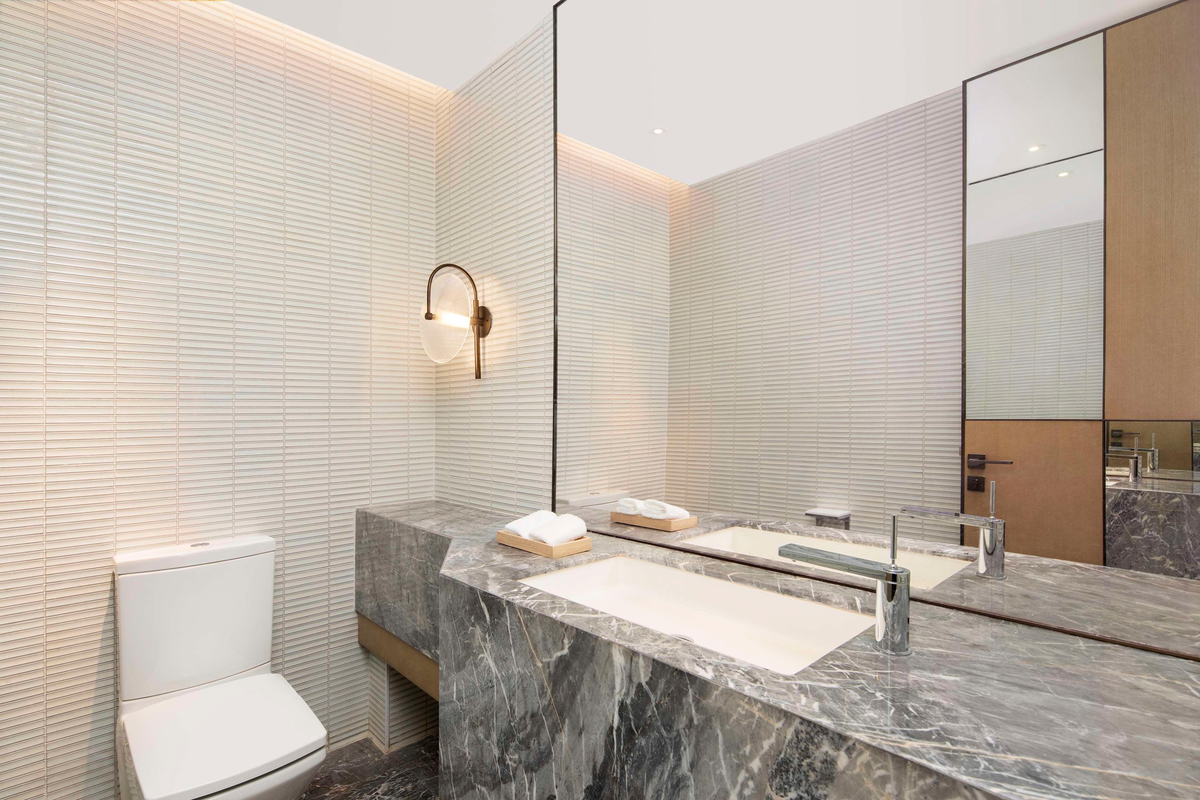 Suite Premier King Bed