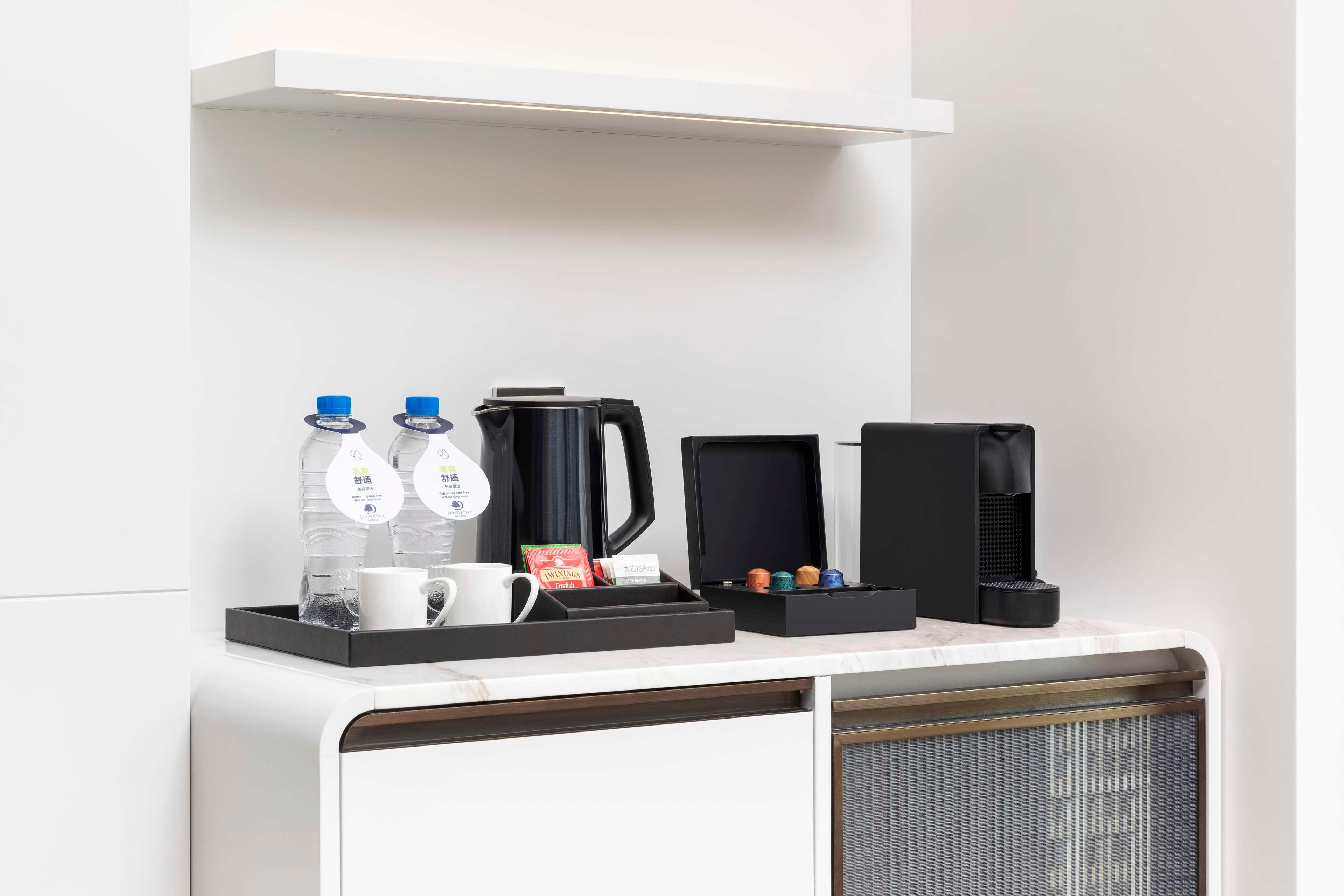 Suite Deluxe King Bed