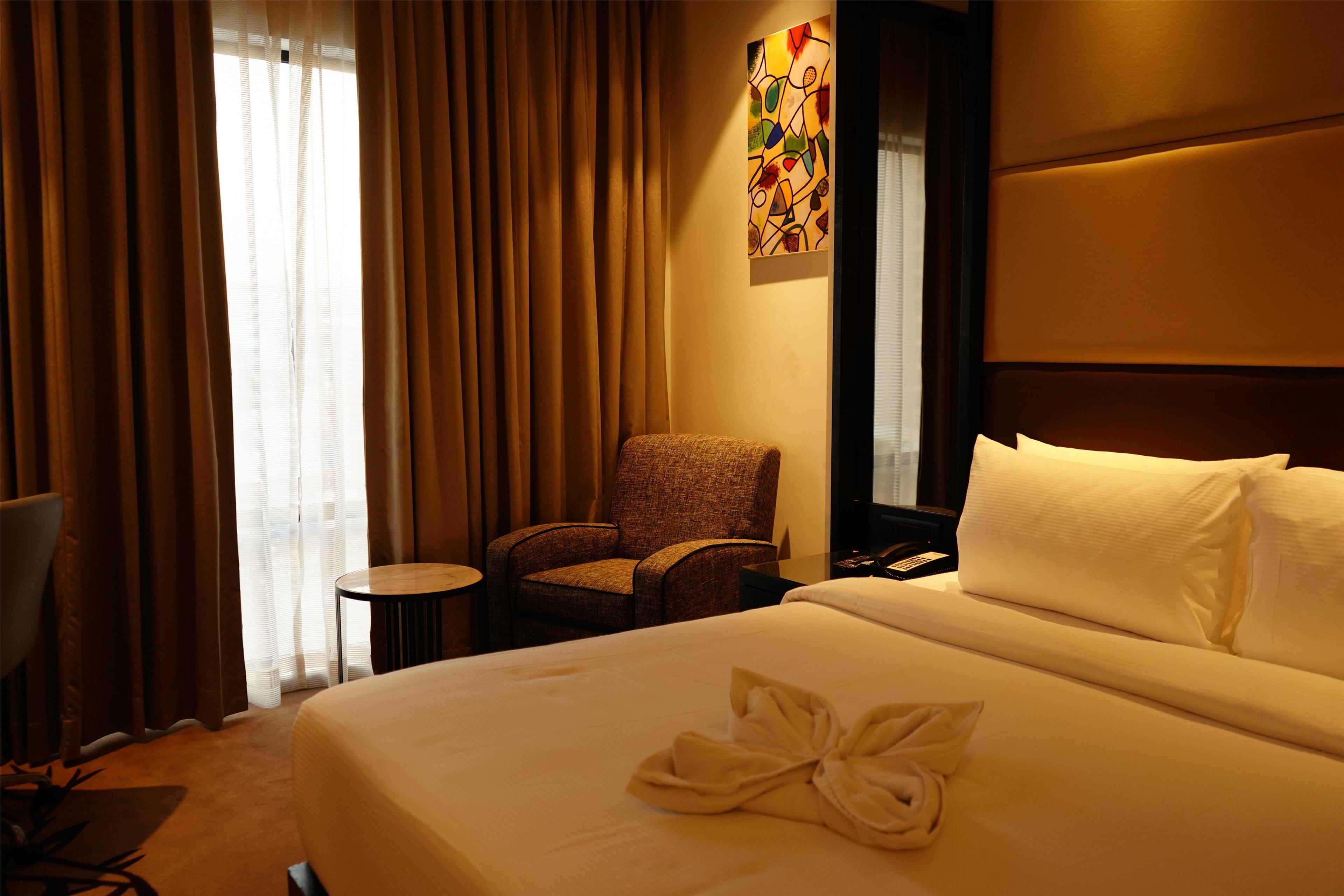 Double Guest Room King Bed