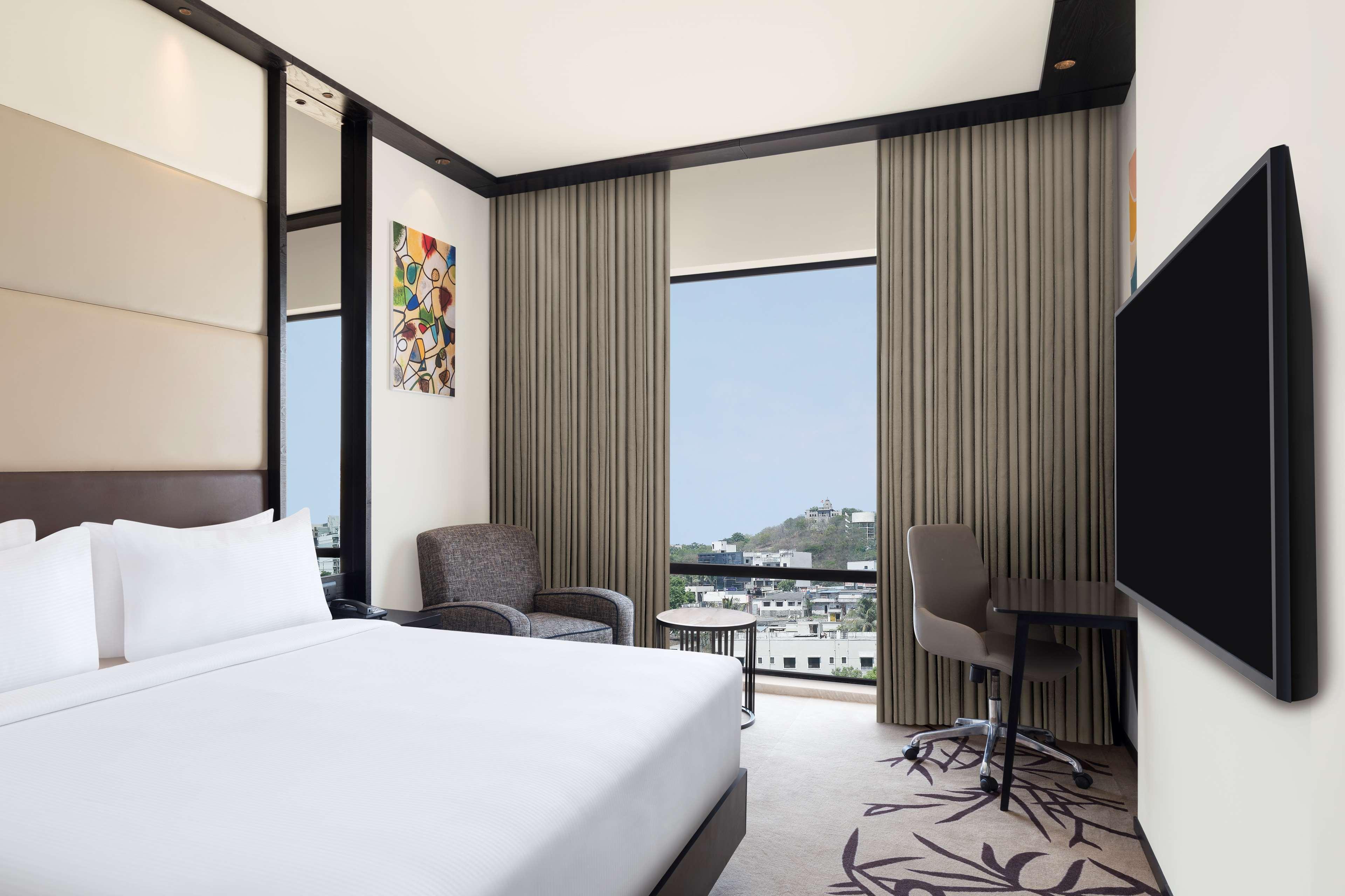 Family Room King Size Bed