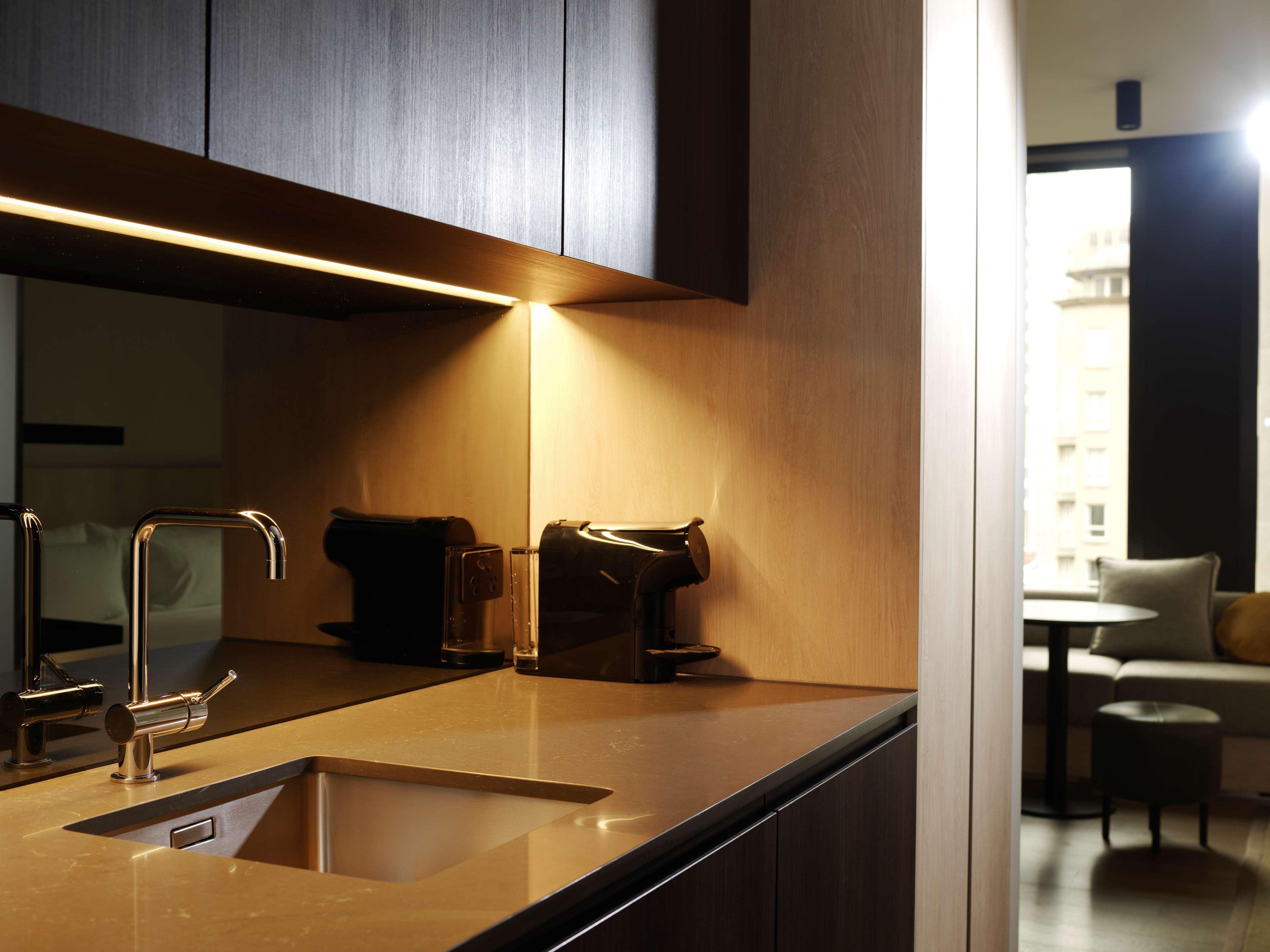 Studio King Size Bed