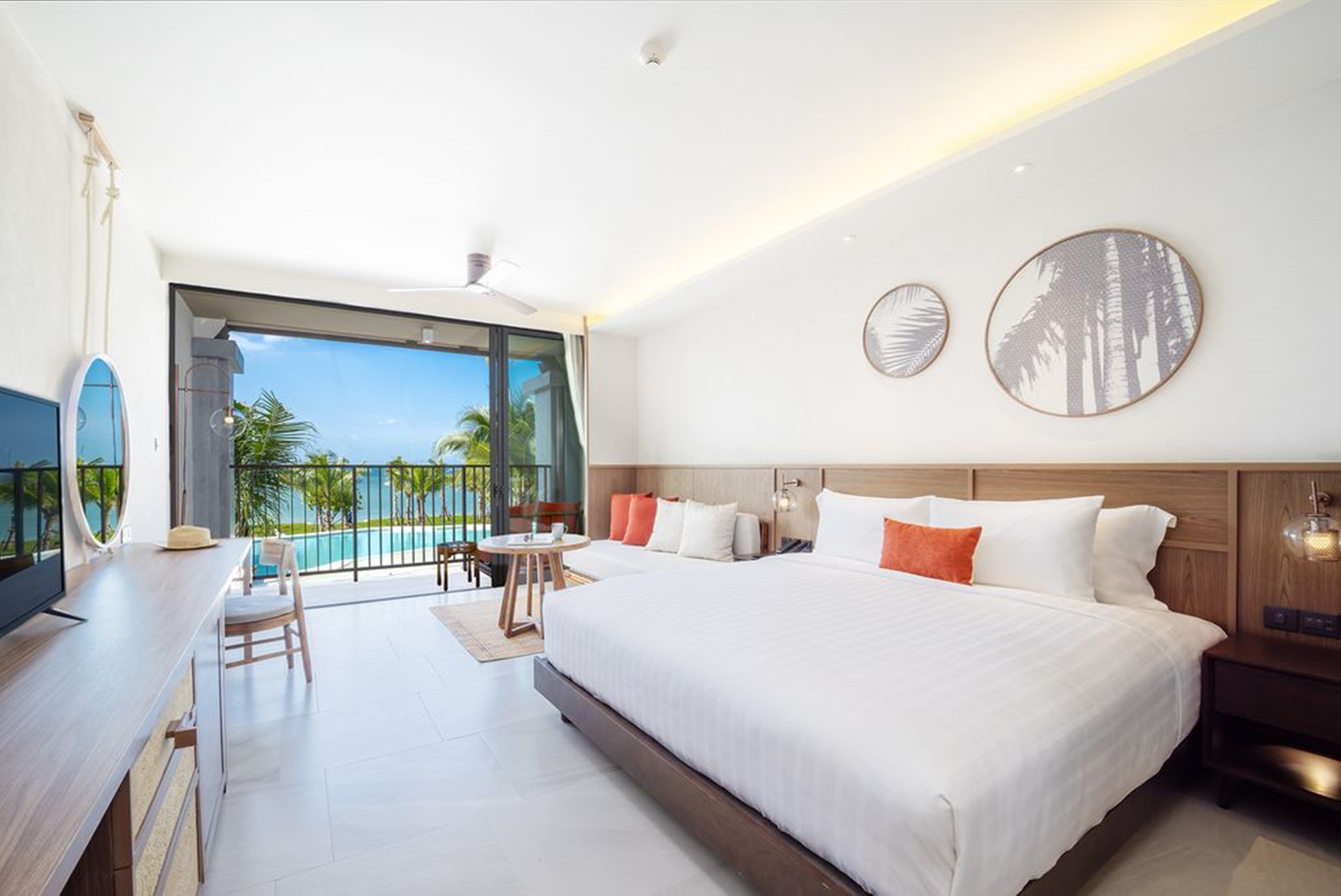 Double or Twin Deluxe Sea View