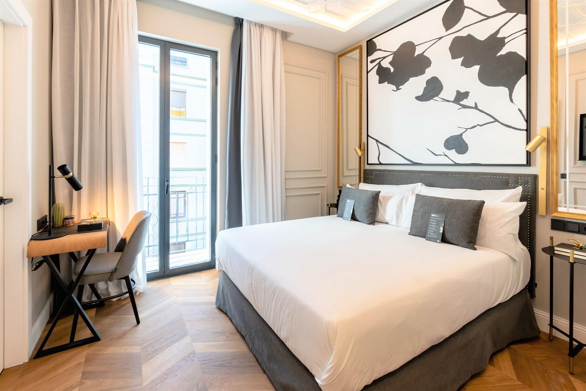 Double Superior Queen Bed