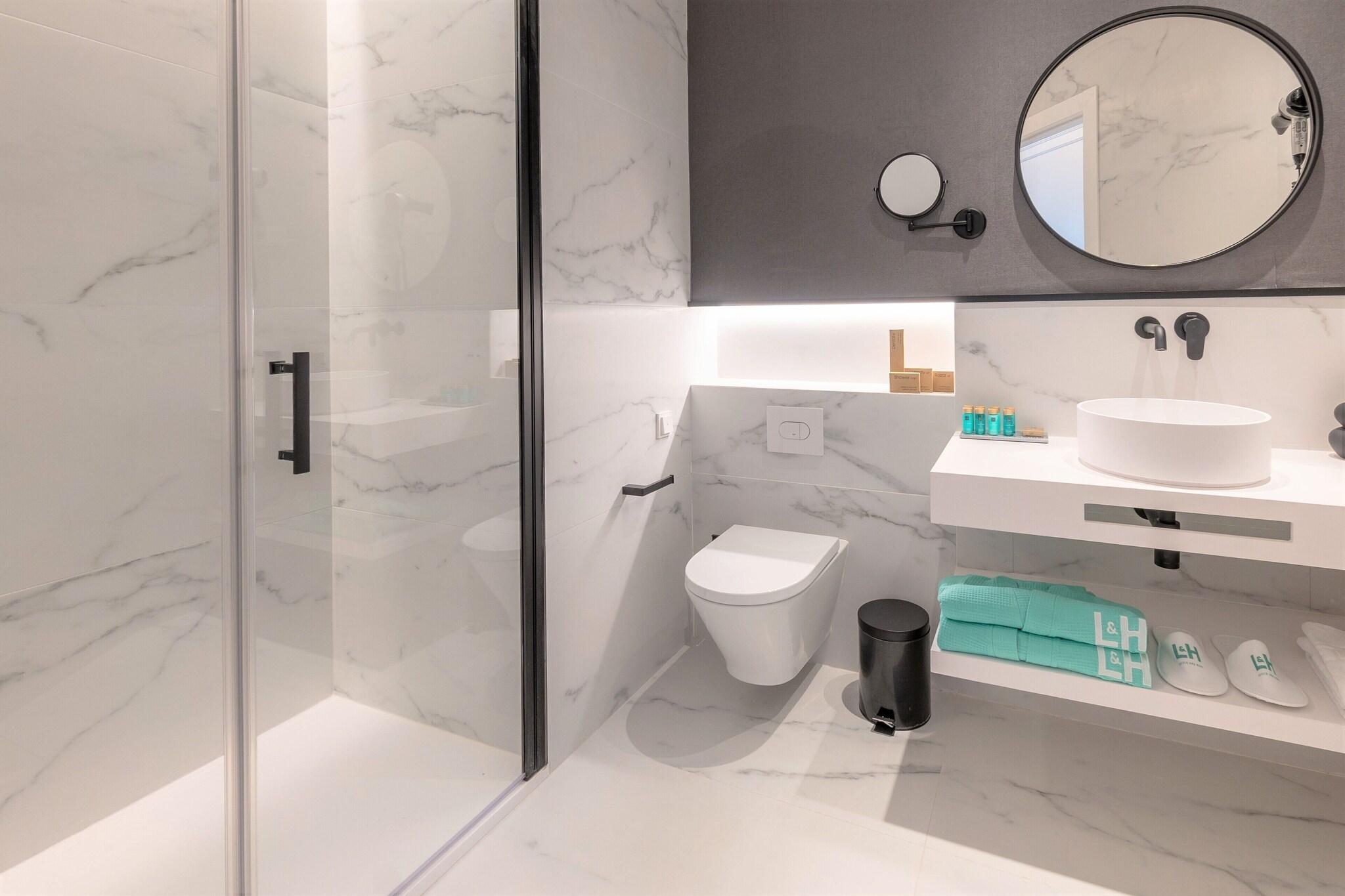 Junior Suite King Size Bed