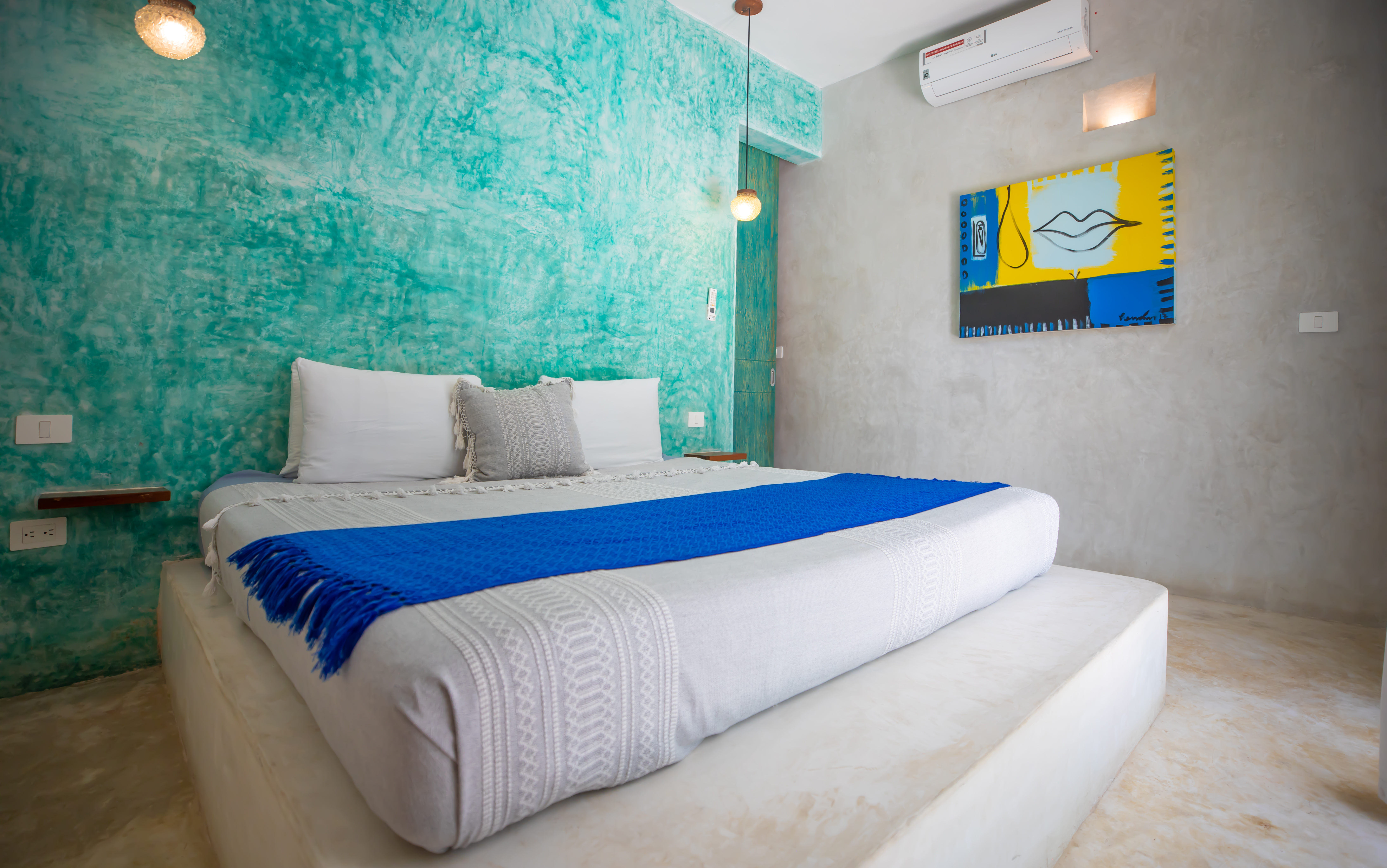 Double Deluxe King Bed