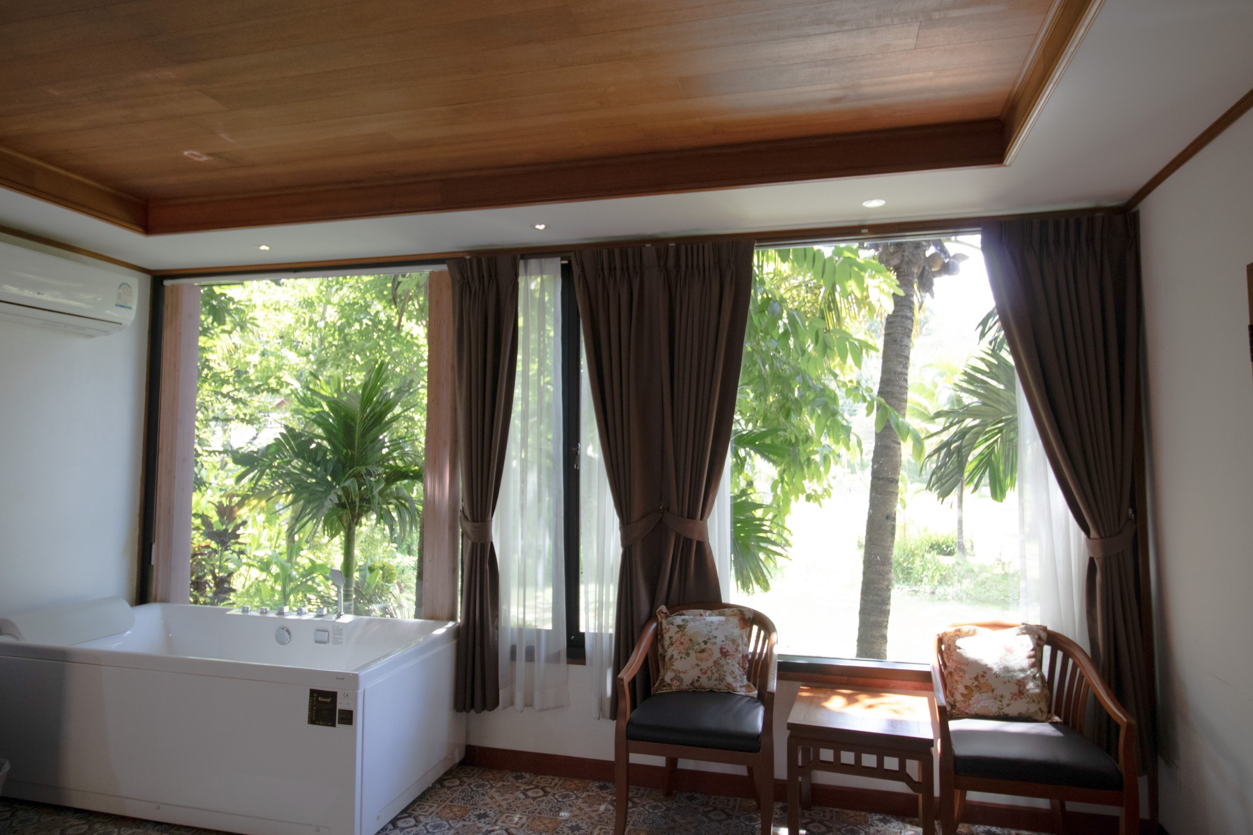 Double Deluxe with Jacuzzi