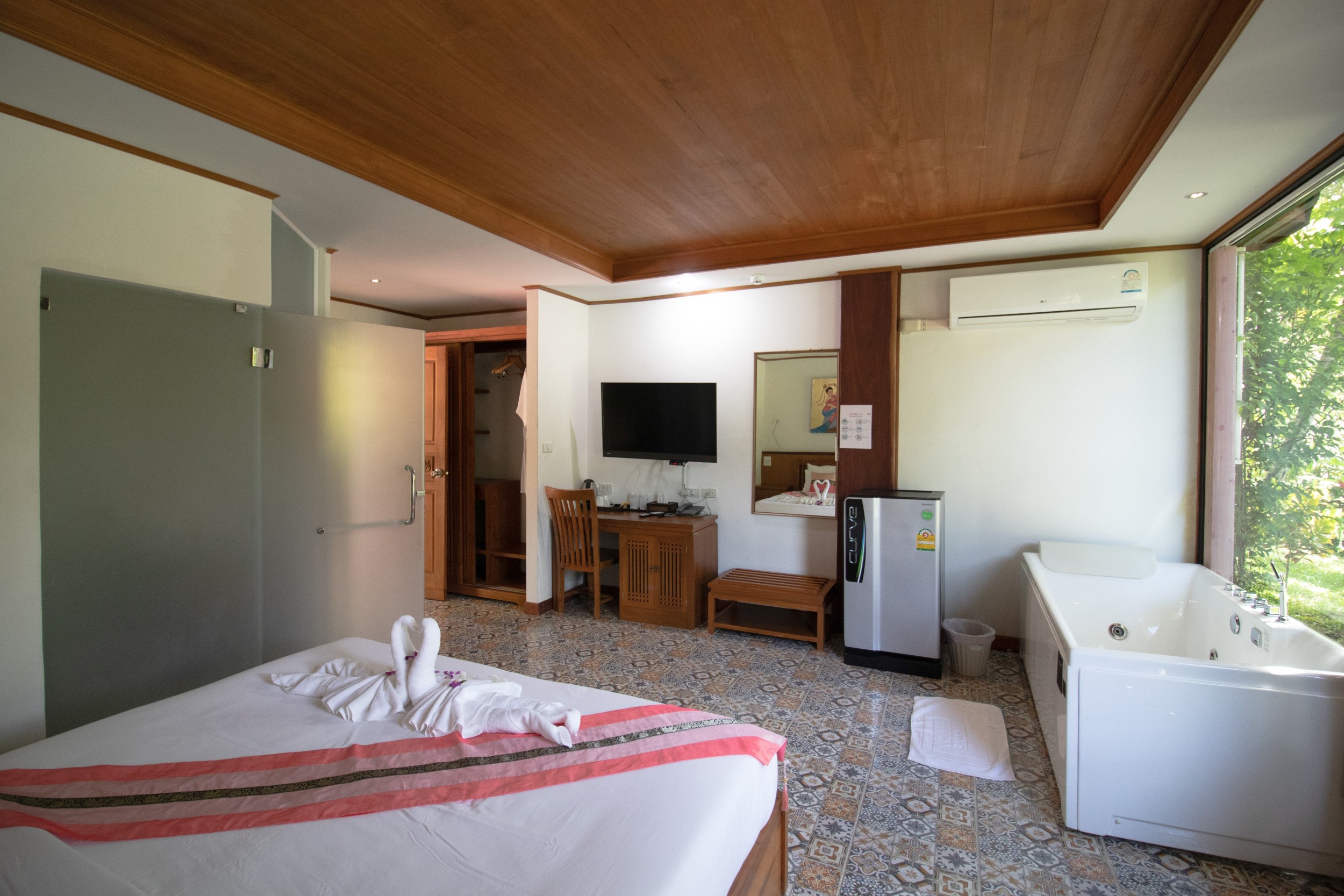 Double Deluxe with Jacuzzi