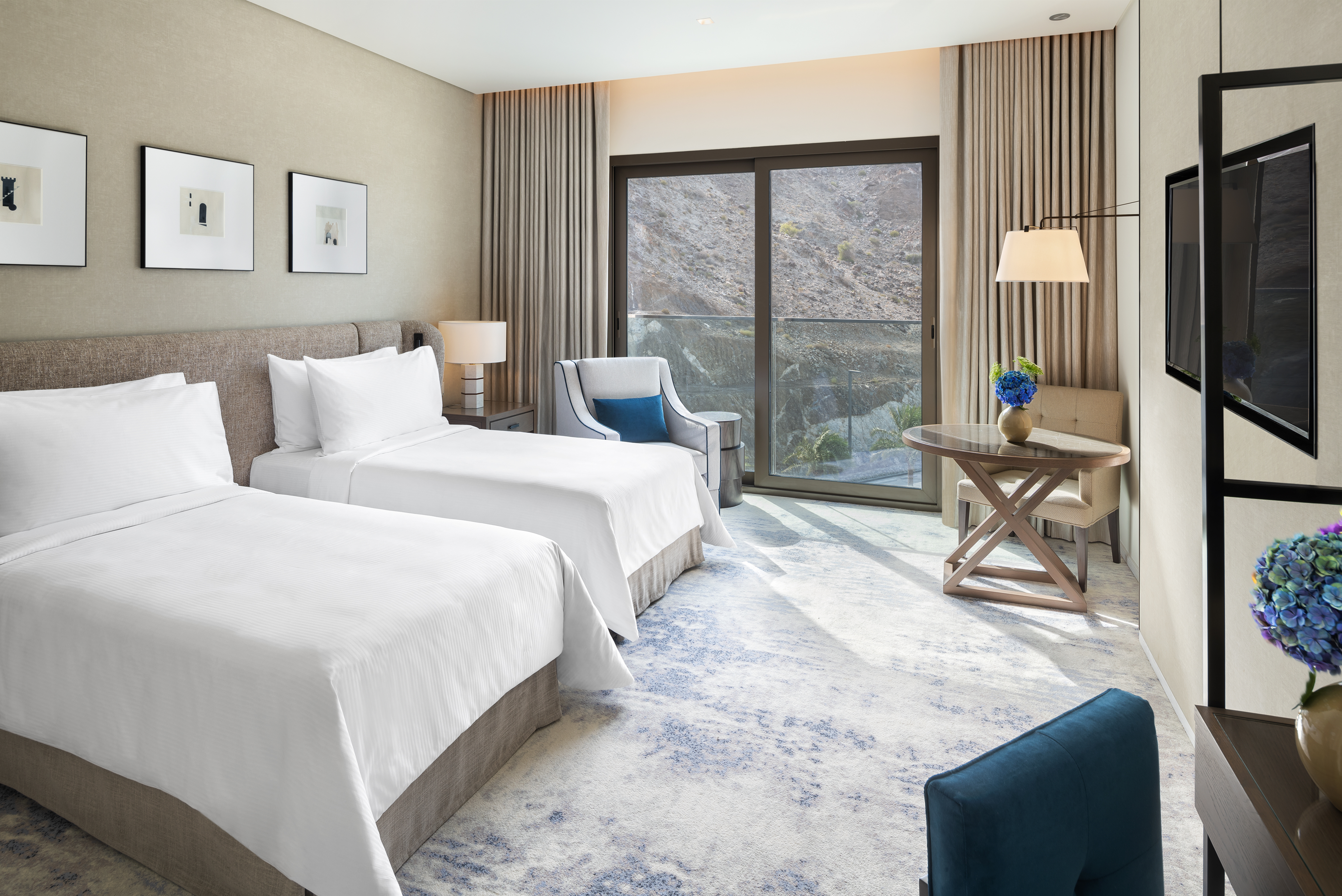 Twin Deluxe Pool View