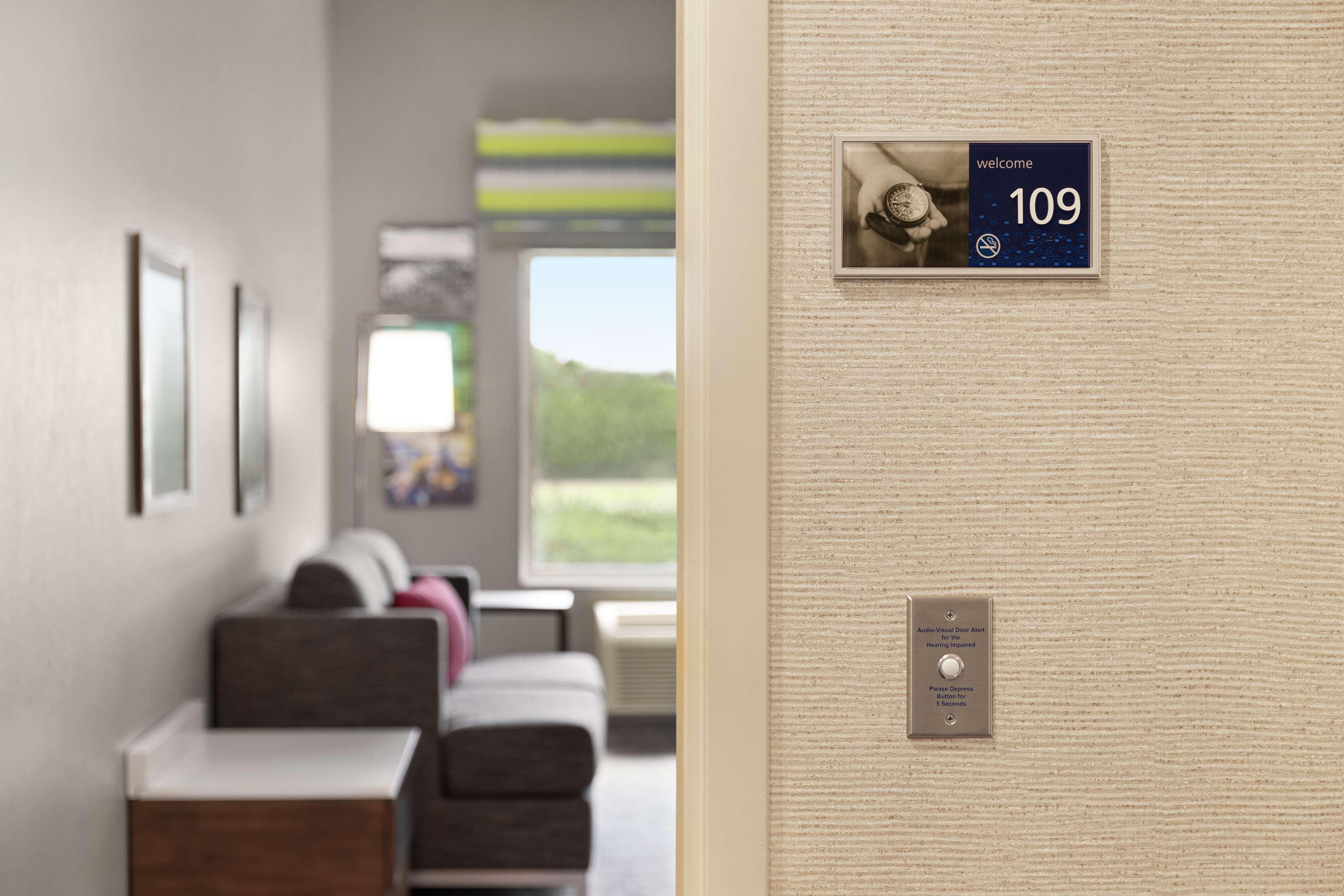 Double Accessible-two Queen Beds