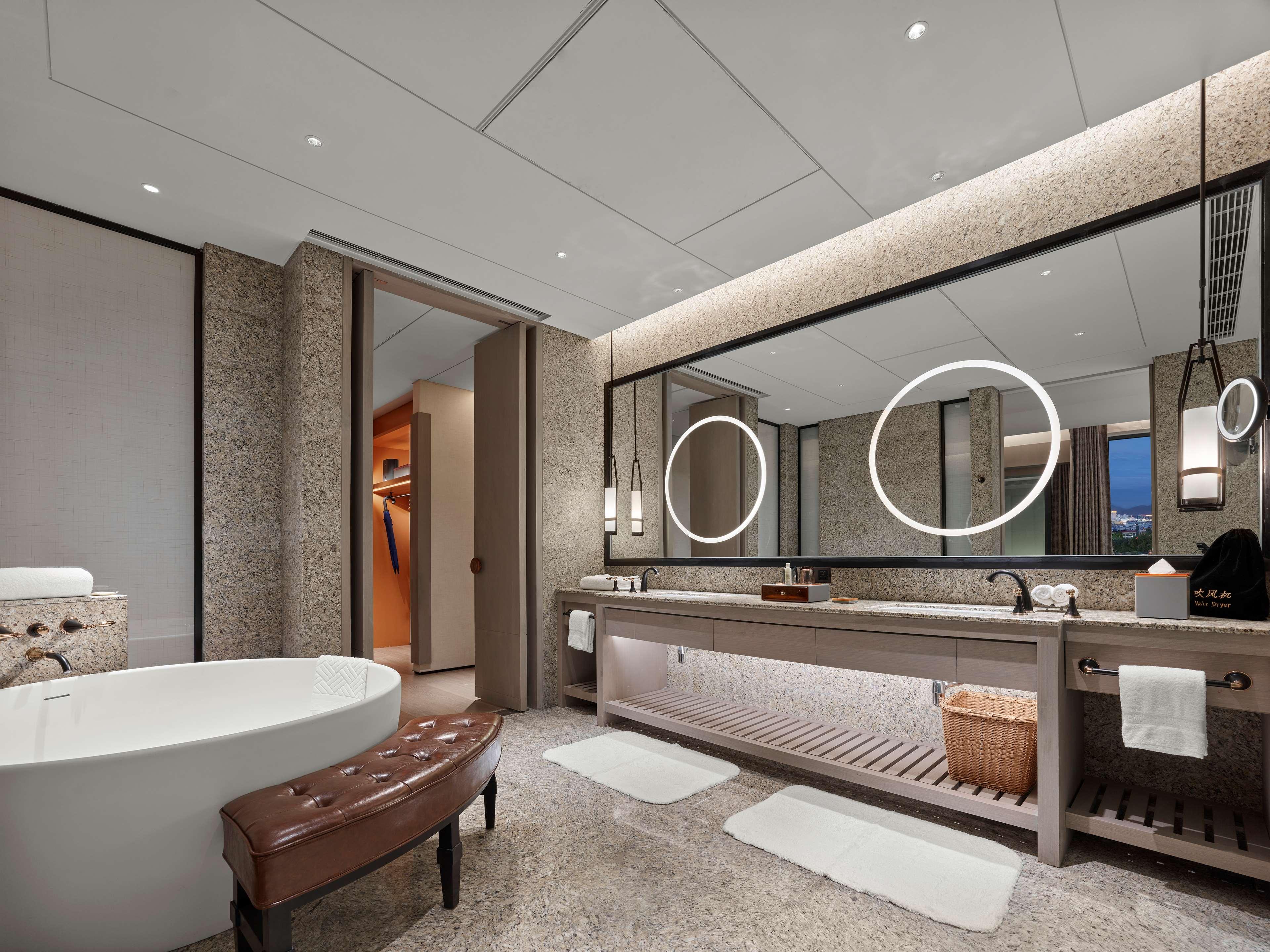 Suite Premium King Bed