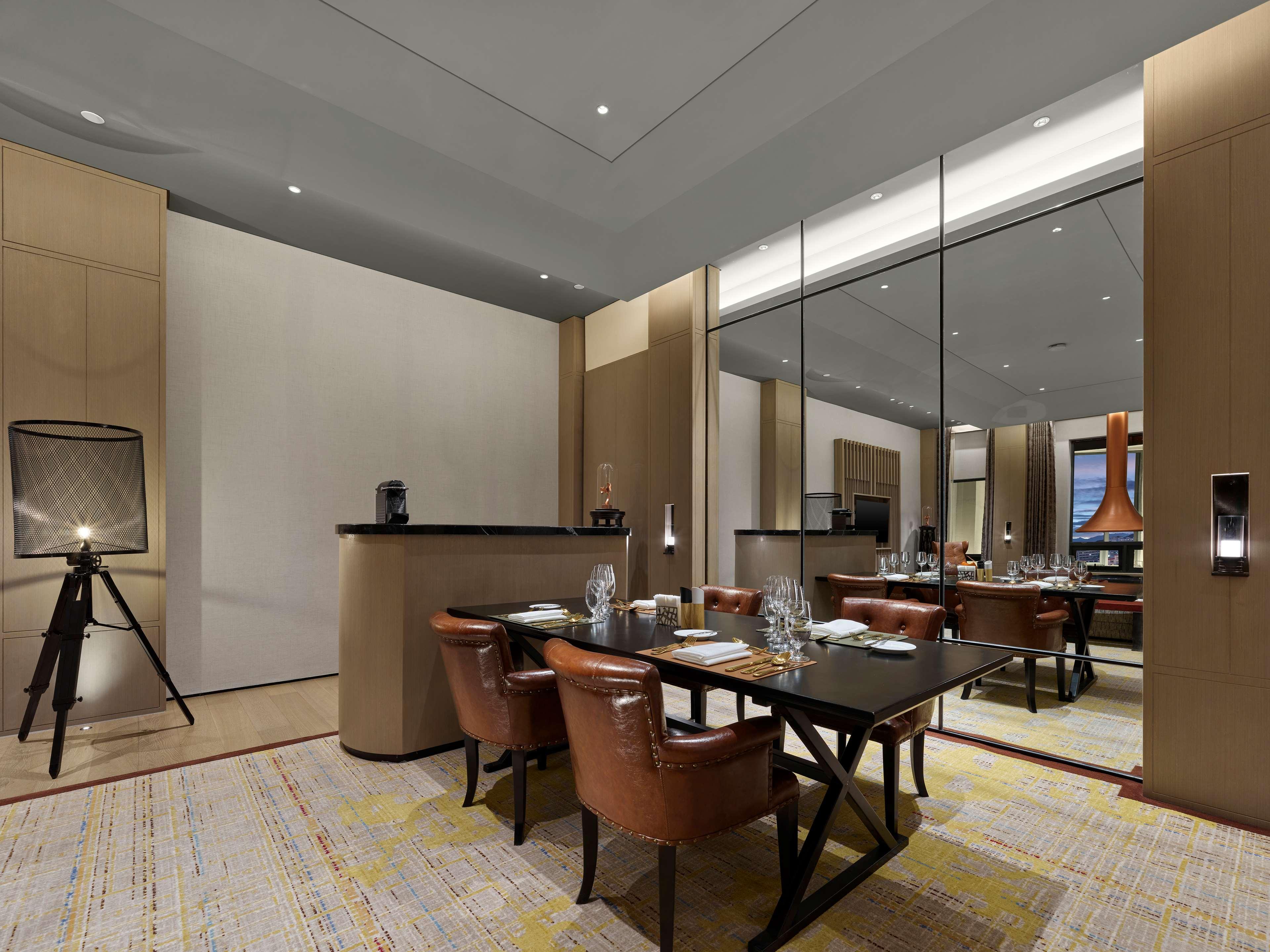 Suite Premium King Bed