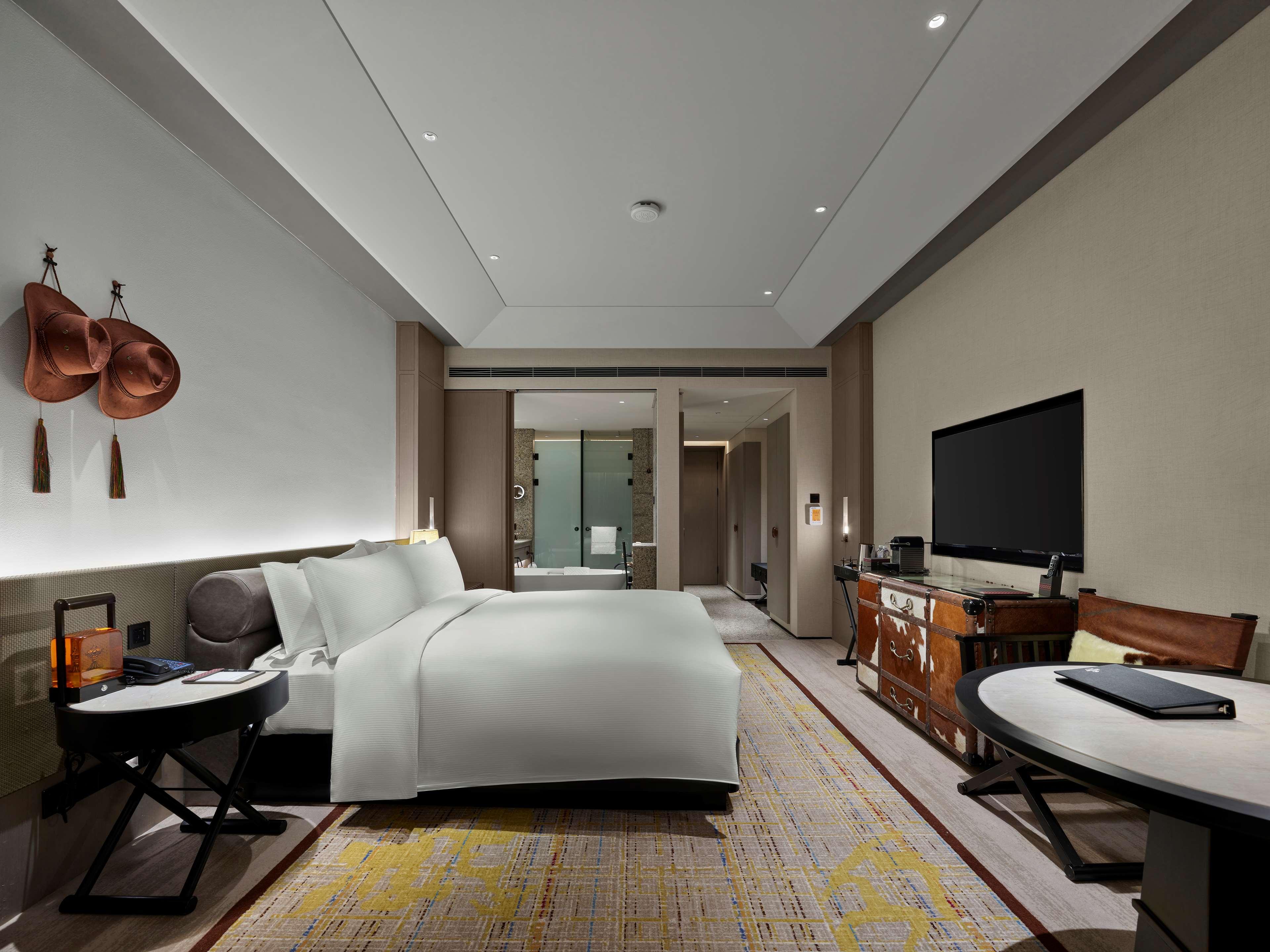 Double Executive King Bed