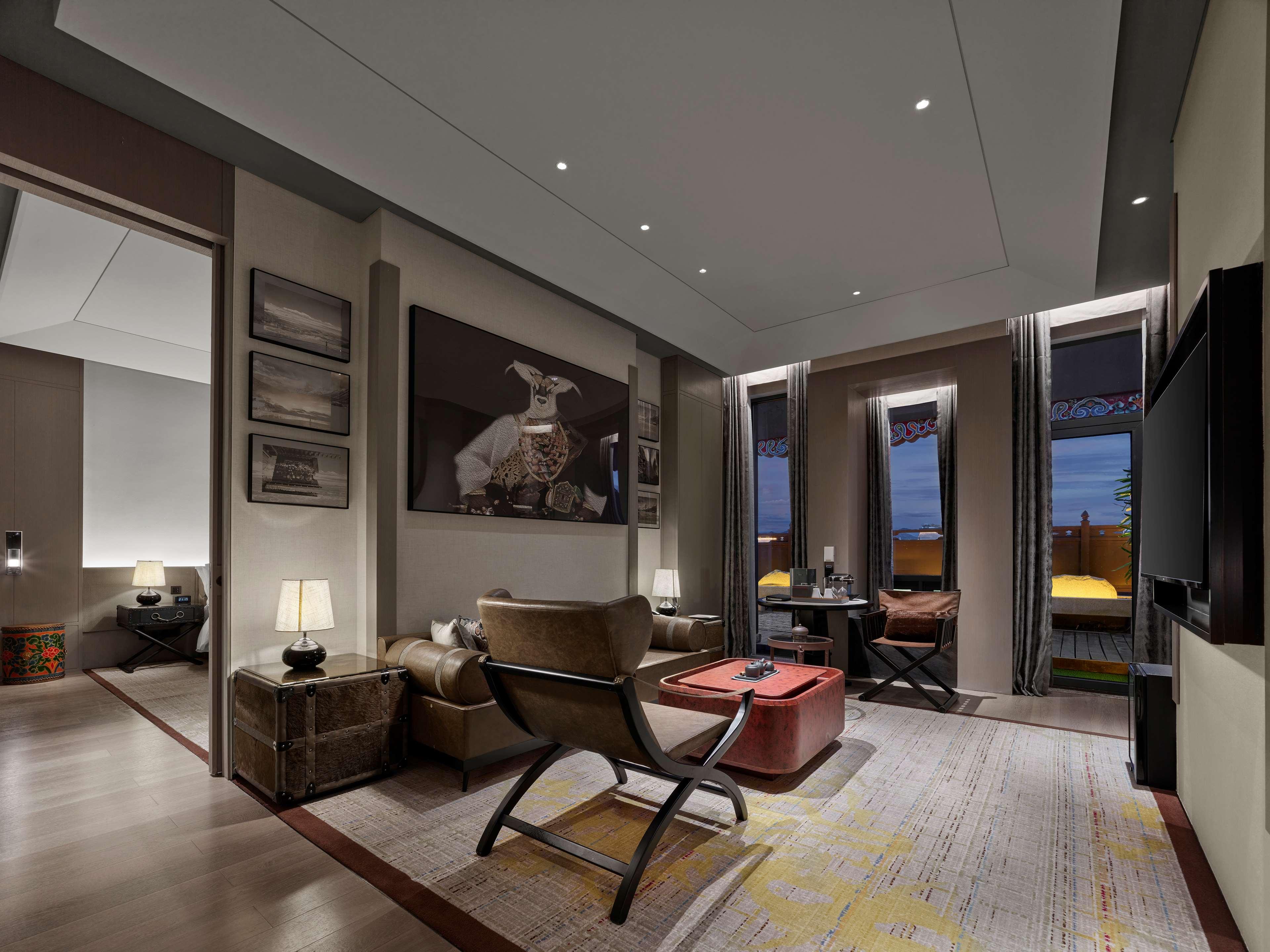 Suite King Bed One Bedroom 