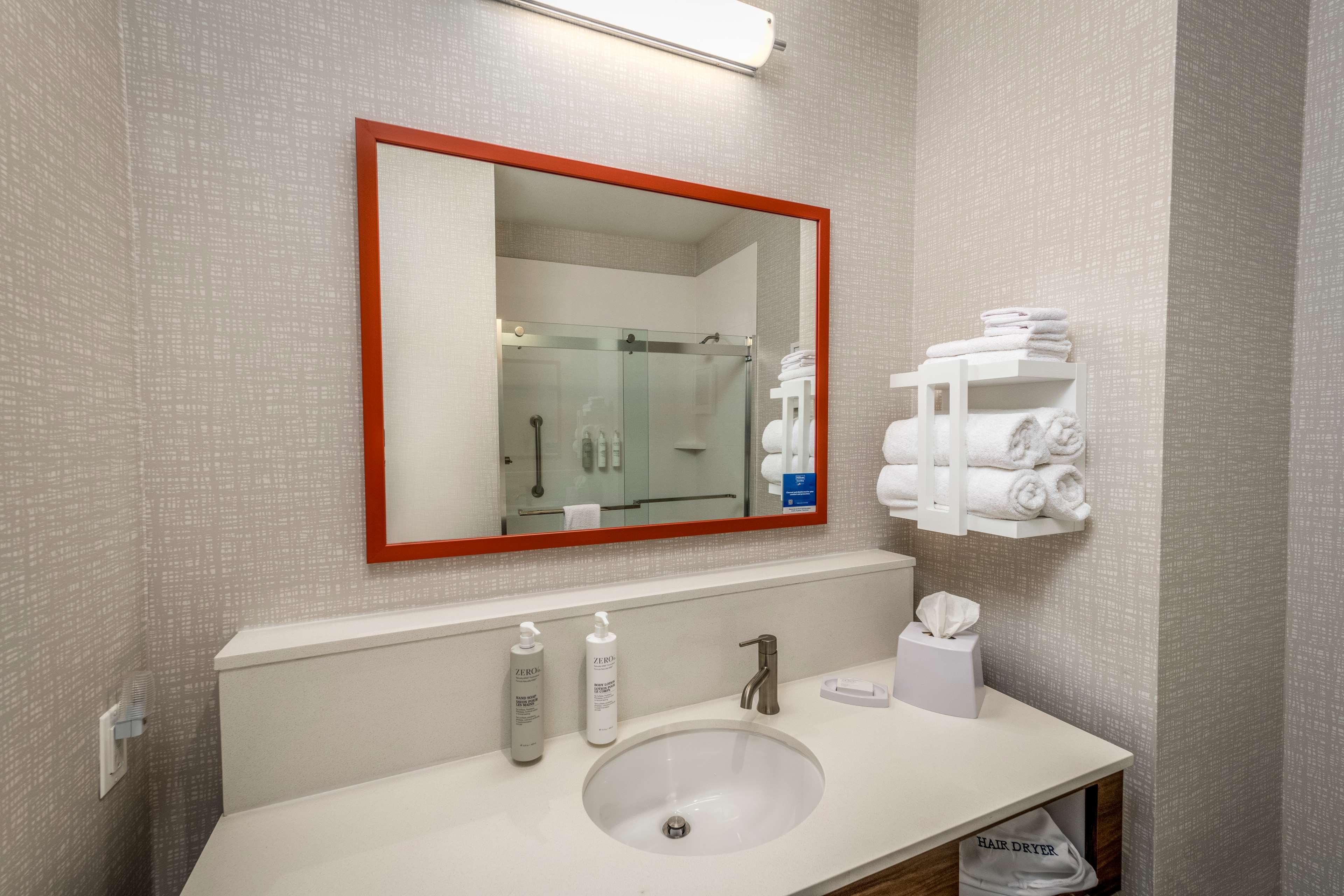 Studio Queen Size Bed