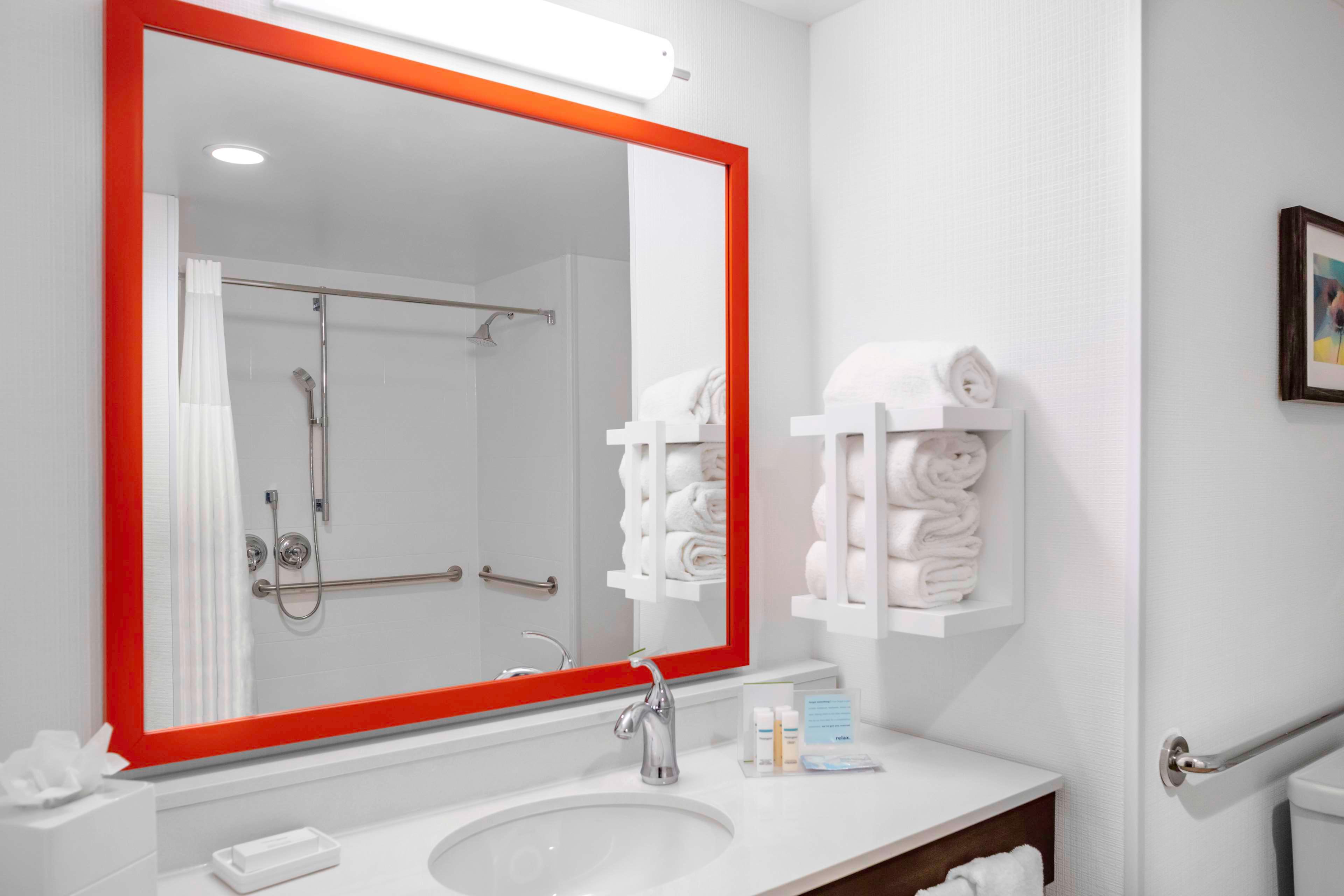 Studio King Size Bed